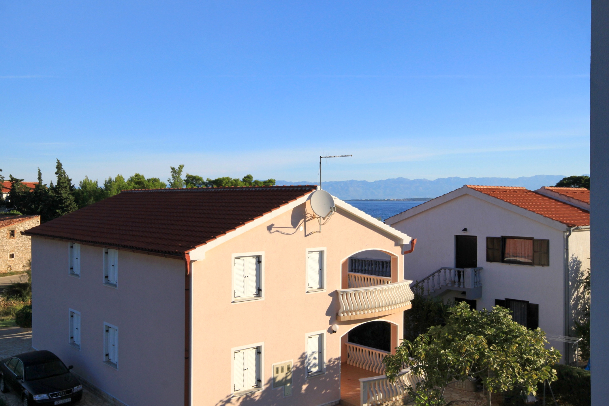 Two bedroom apartment with terrace Ugljan  A-a