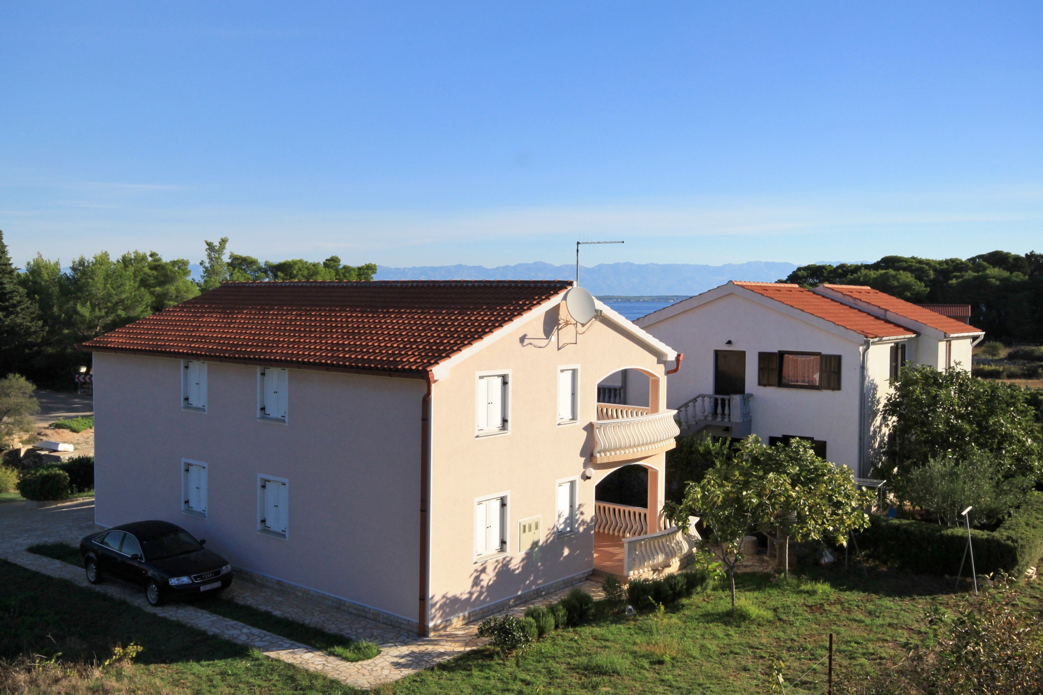 Two bedroom apartment with terrace Ugljan  A-b