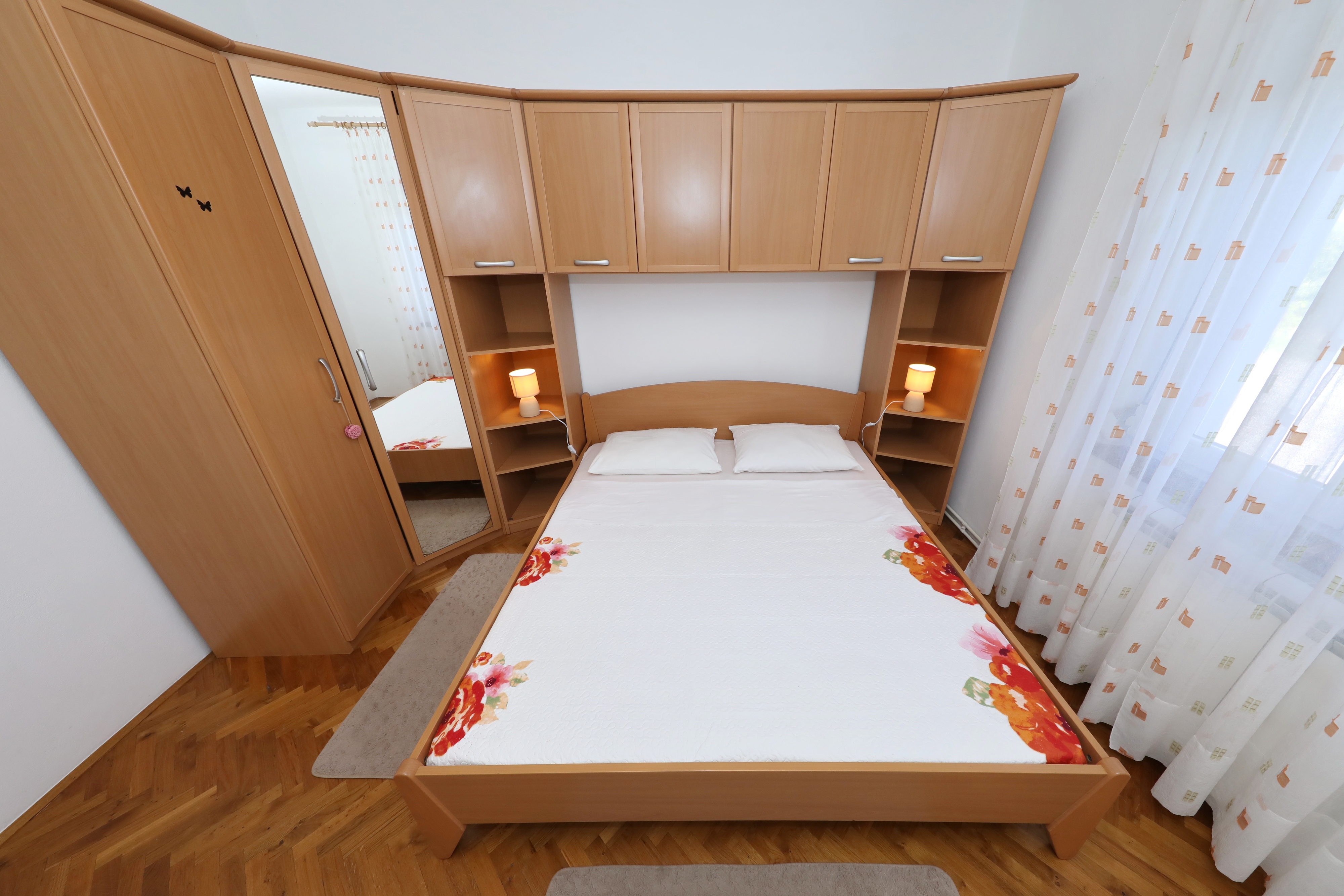 Two bedroom apartment with terrace Tkon, Pašman  A-a