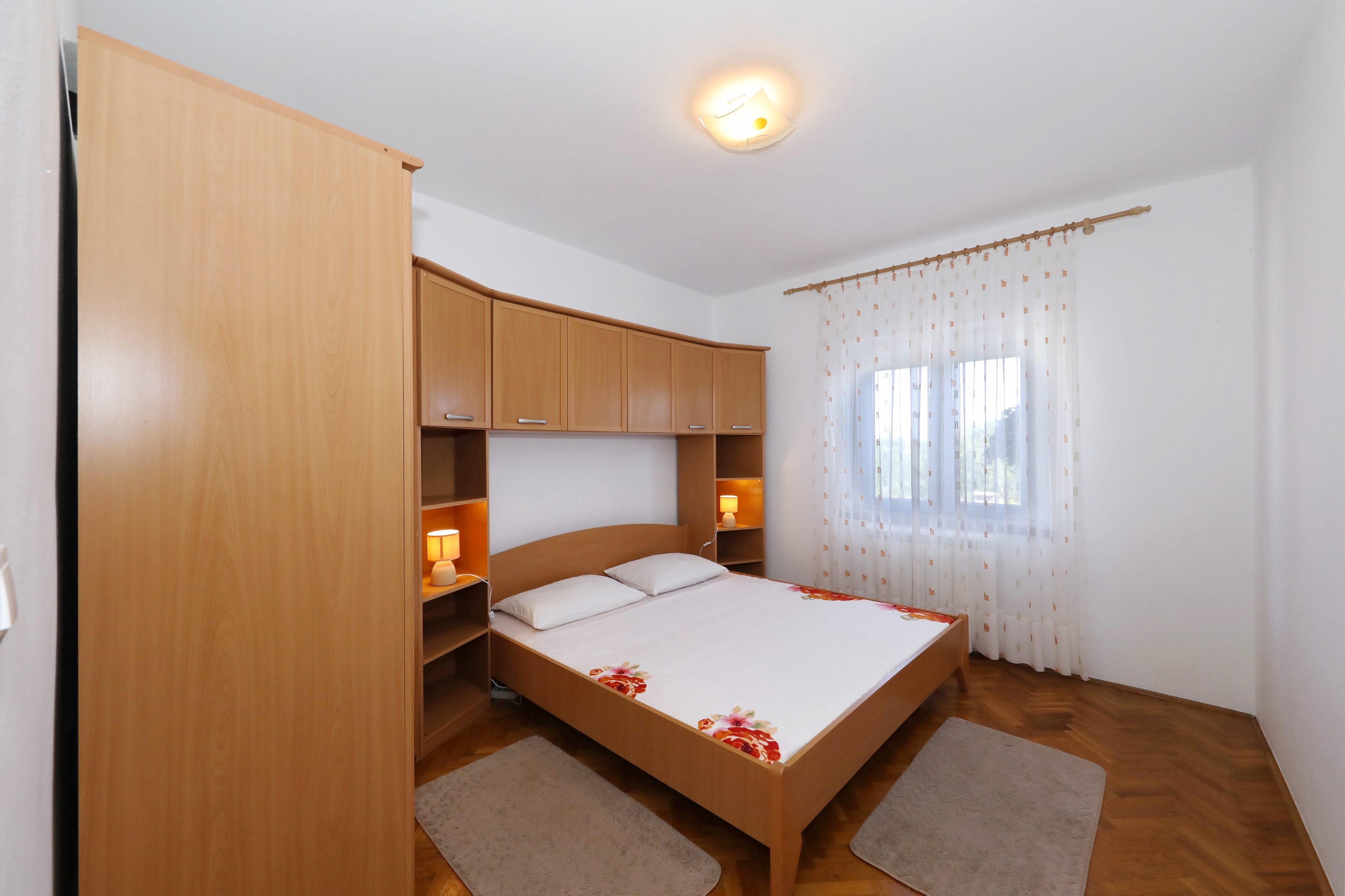 Two bedroom apartment with terrace Tkon, Pašman  A-a