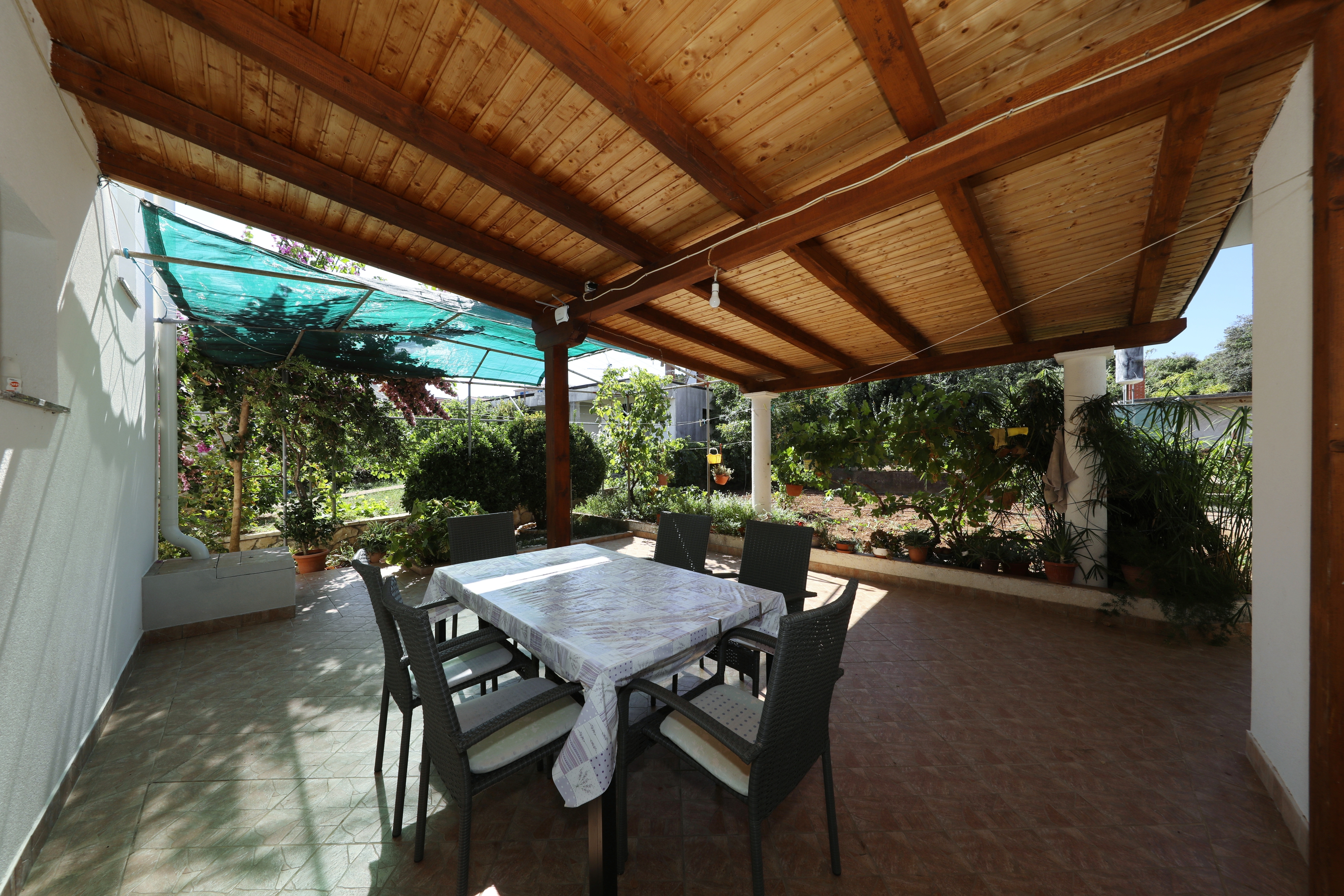 Two bedroom apartment with terrace Tkon, Pašman  A-a