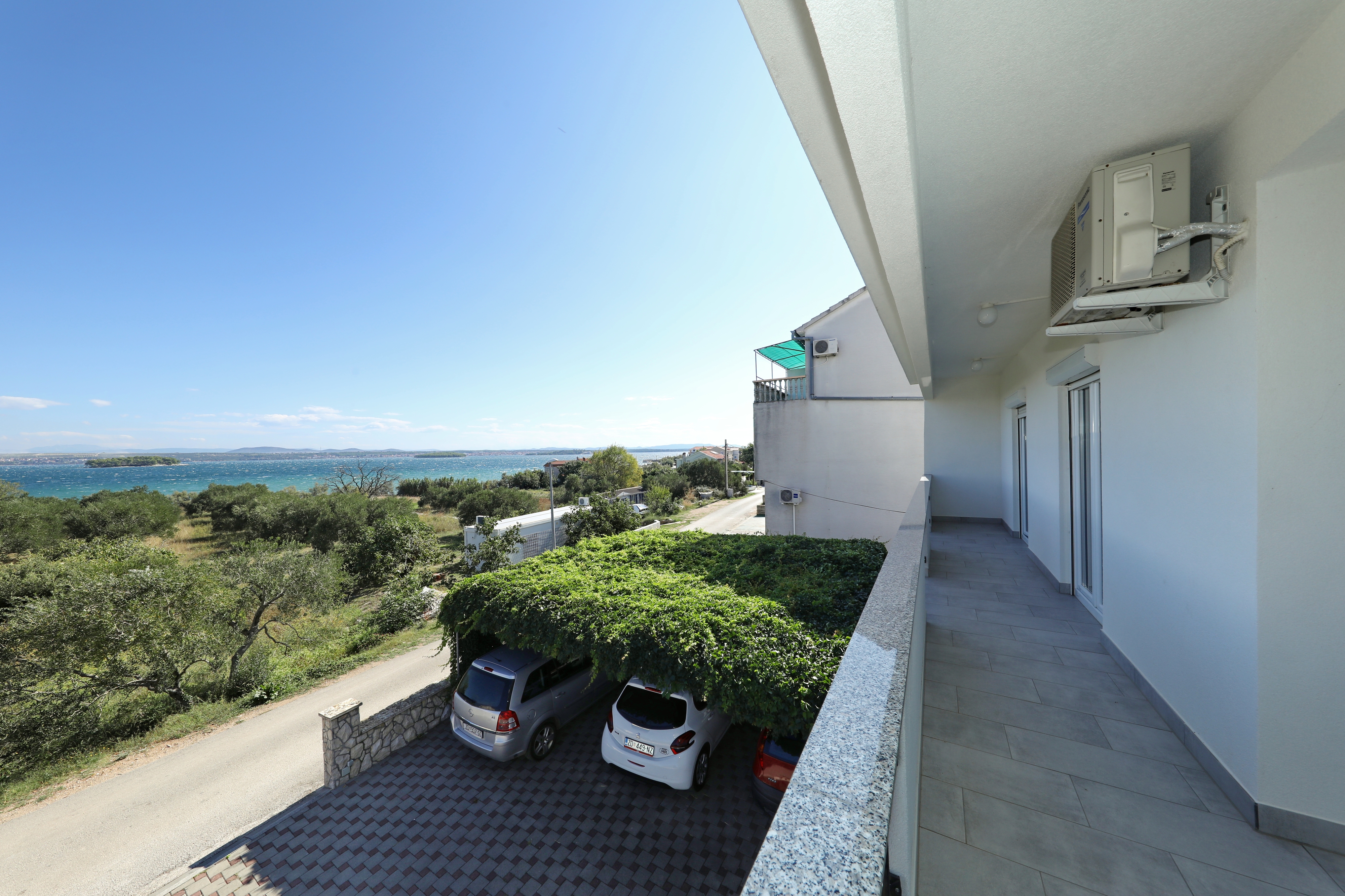 Two bedroom apartment with terrace and sea view Tkon, Pašman  A-b