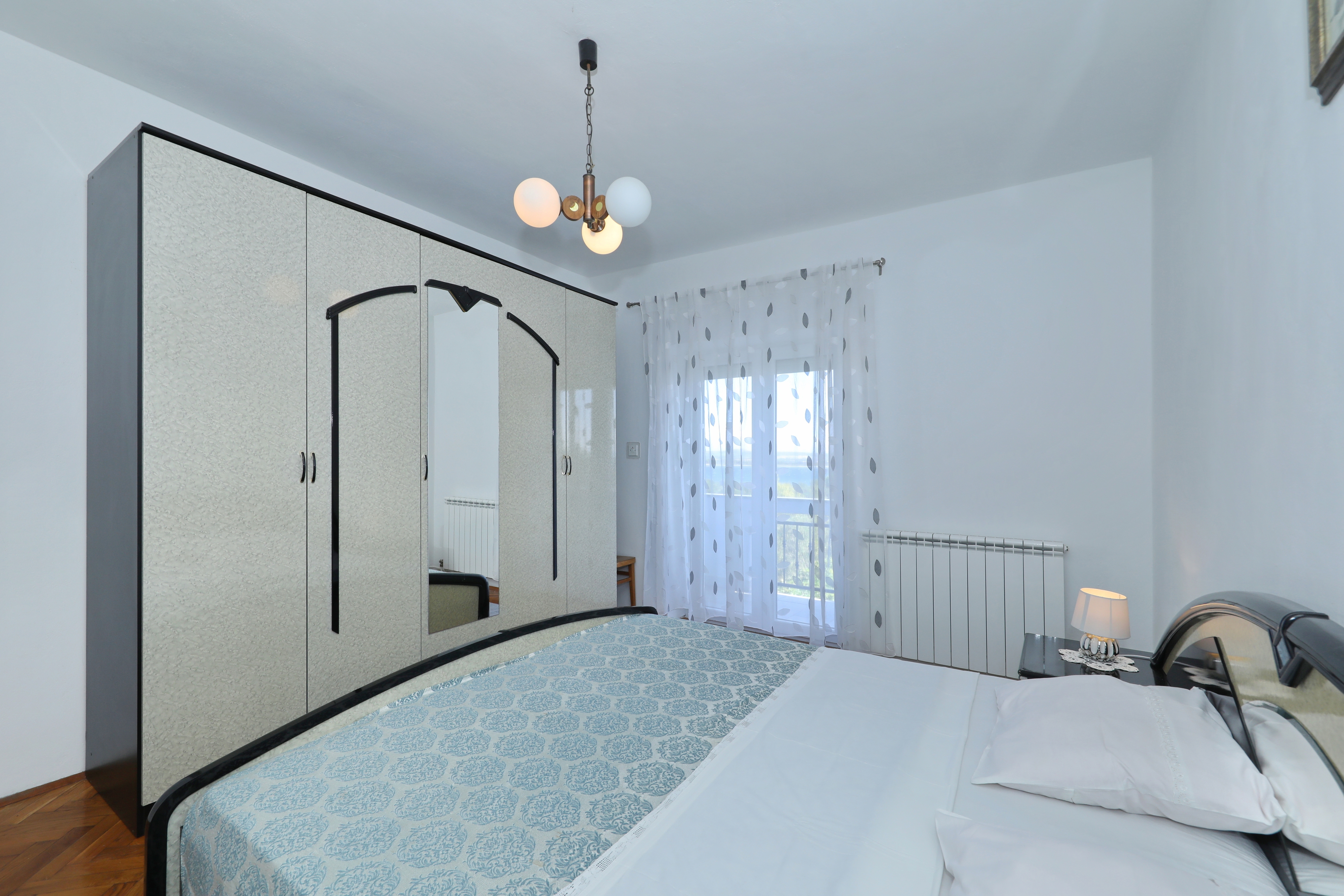 Two bedroom apartment with terrace and sea view Tkon, Pašman  A-b