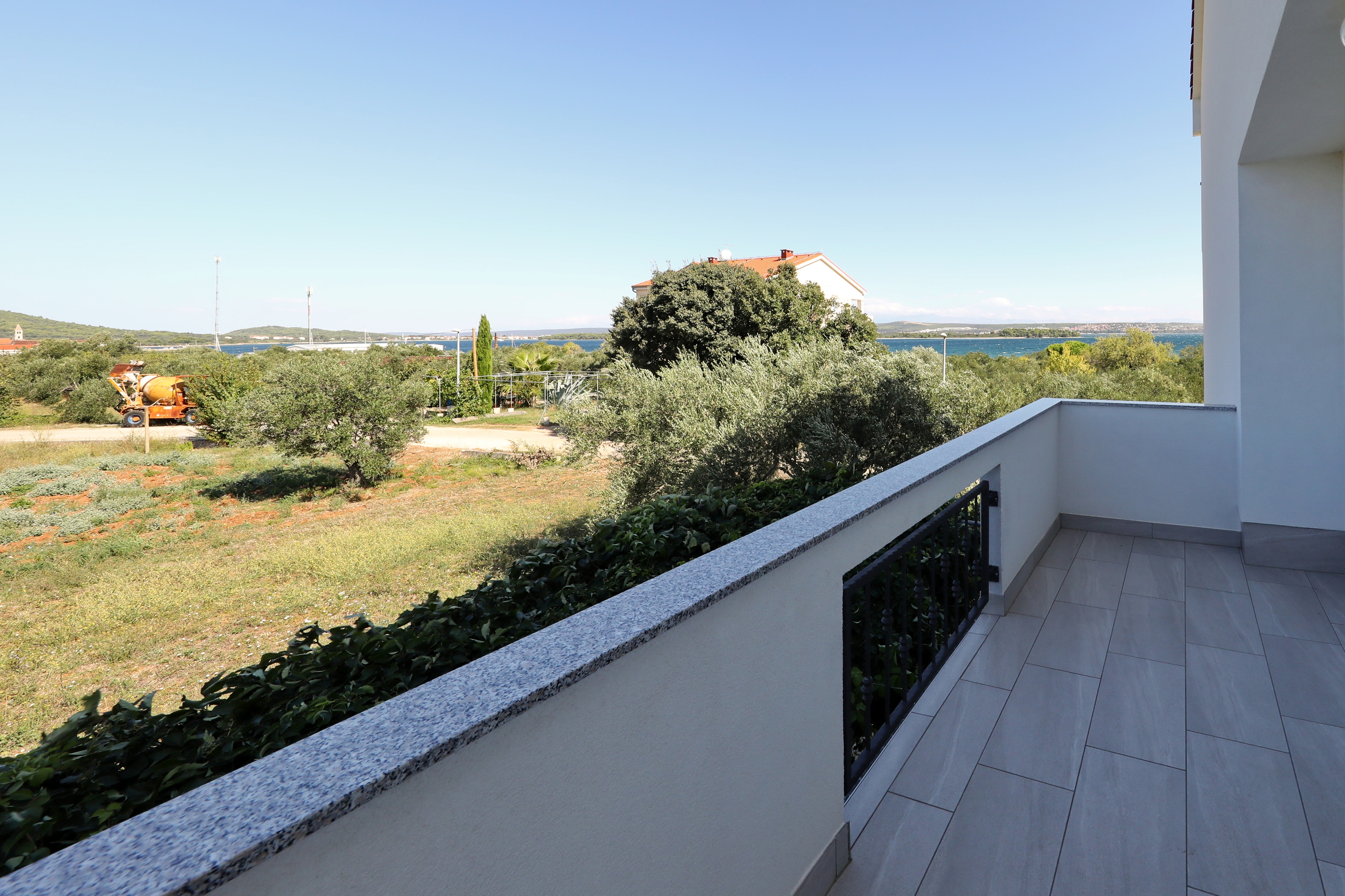 Two bedroom apartment with terrace and sea view Tkon, Pašman  A-b