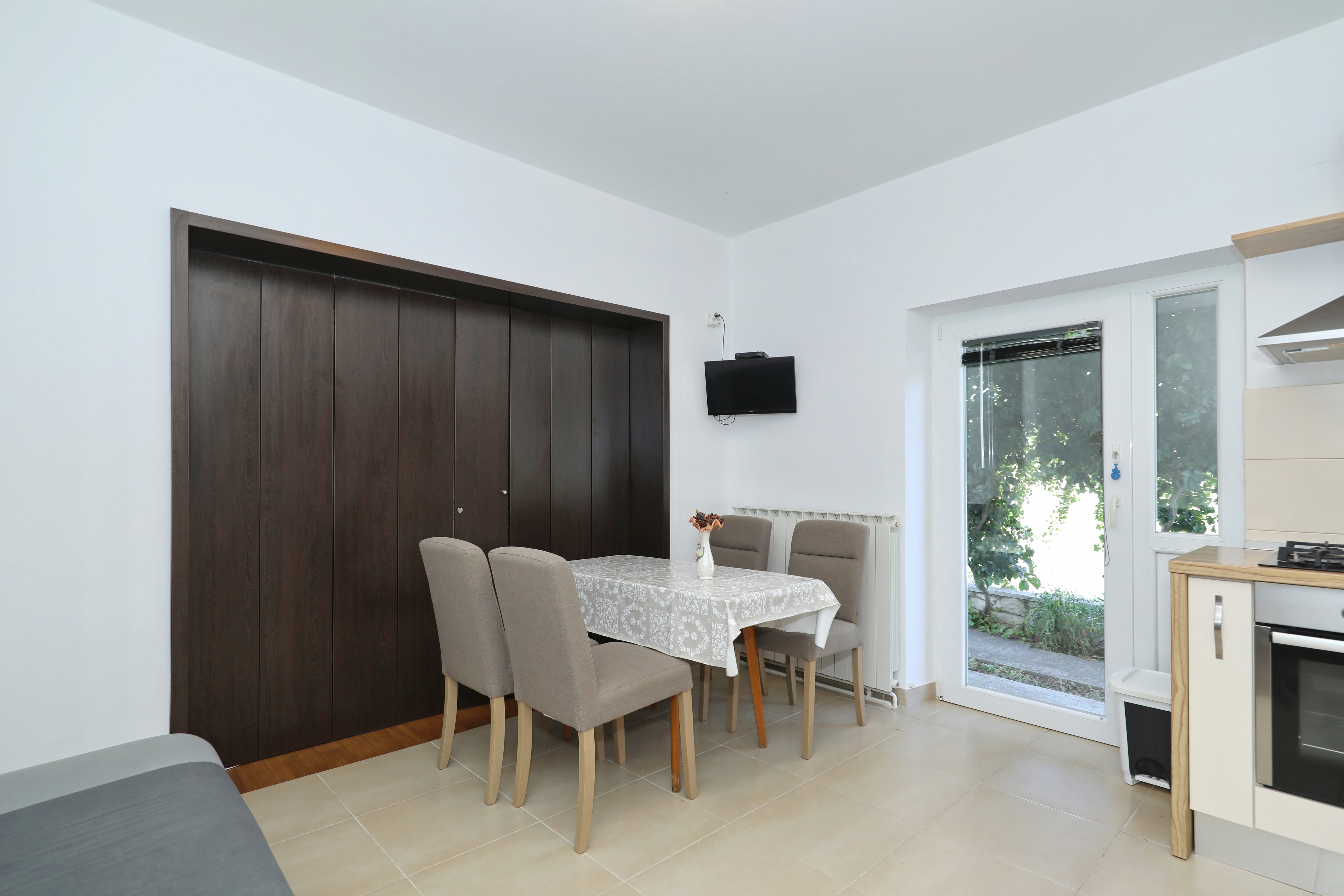 One bedroom apartment with terrace Tkon, Pašman (A-8302-c)