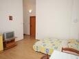 Preko, Sala de estar in the apartment, (pet friendly) y WiFi.