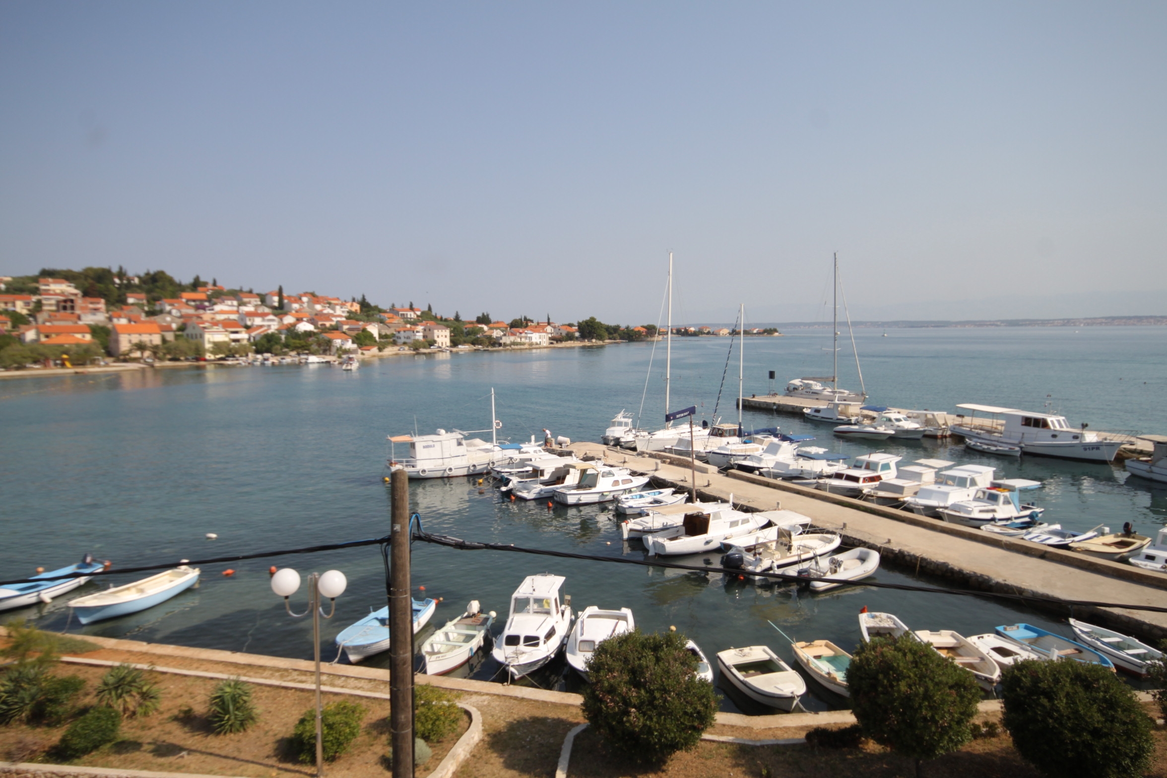 One bedroom apartment with terrace and sea view Preko, Ugljan  A-a