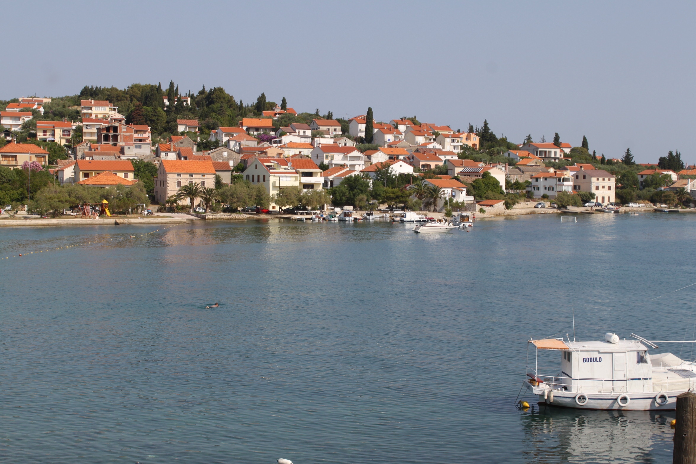 One bedroom apartment with terrace and sea view Preko, Ugljan  A-a