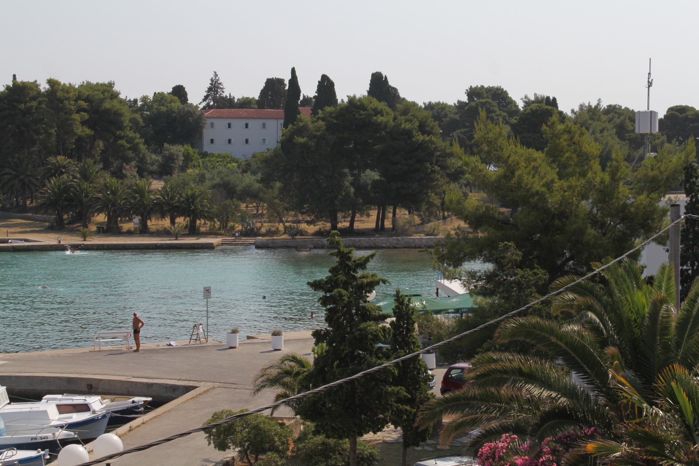 One bedroom apartment with terrace and sea view Preko, Ugljan  A-a