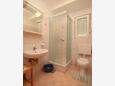 Bathroom Preko, Bathroom in the apartment, (pet friendly) and WiFi.
