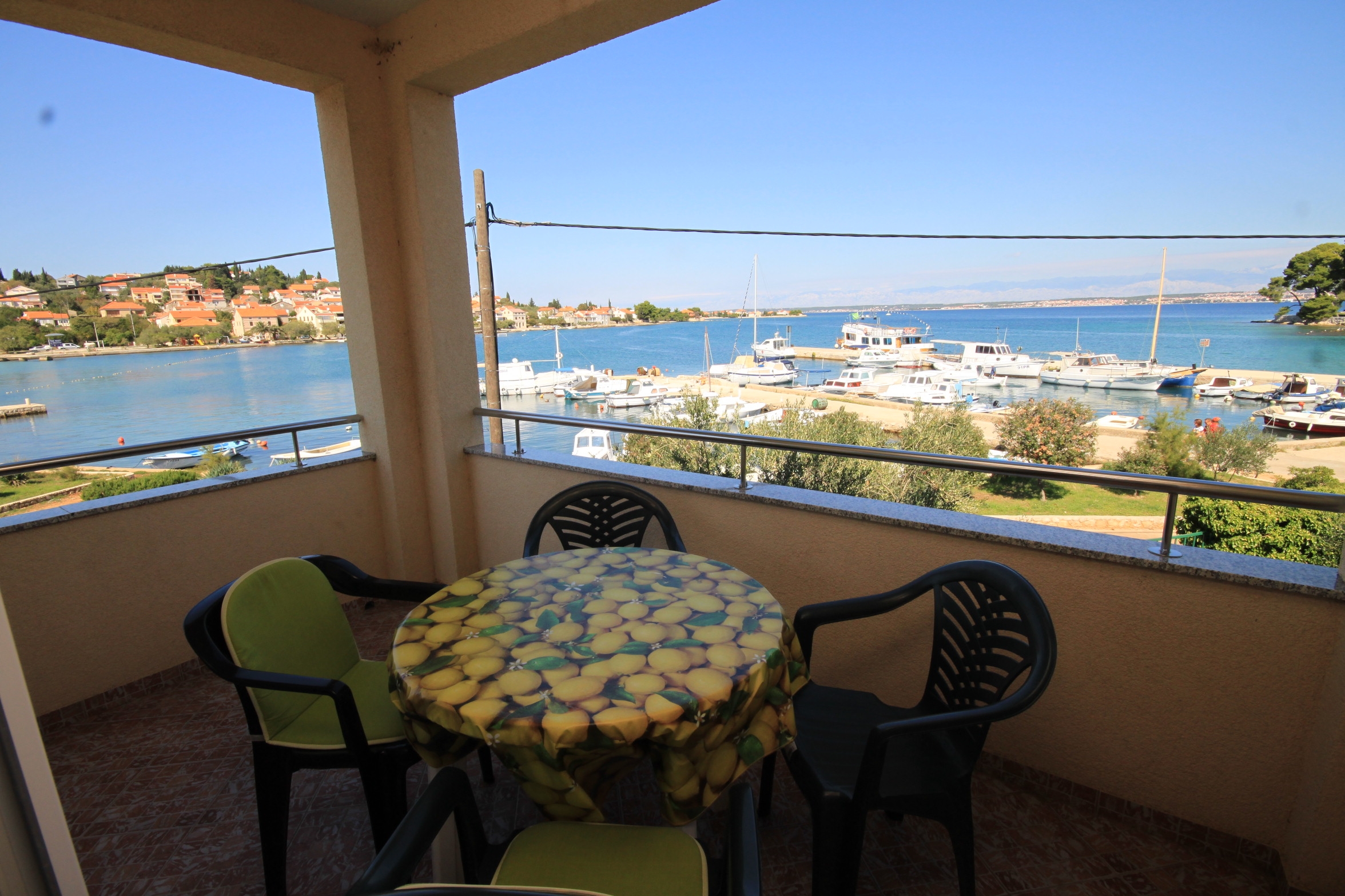 One bedroom apartment with terrace and sea view Preko, Ugljan (A-8315-c) One bedroom apartment with terrace and sea view Preko, Ugljan (A-8315-c)