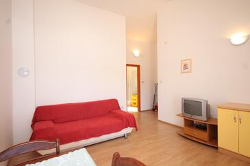 Preko, Sala de estar in the apartment, (pet friendly) y WiFi.