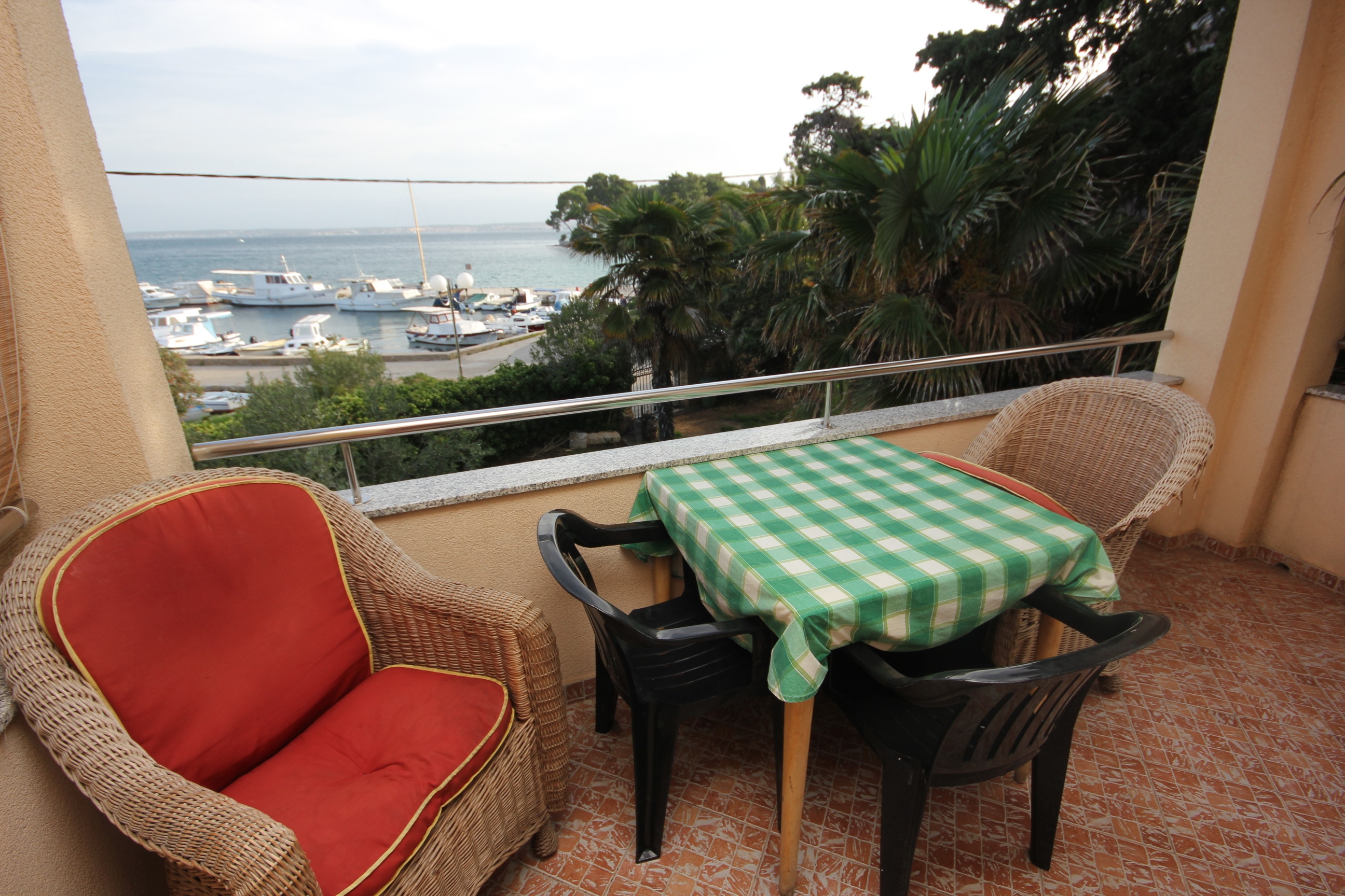 One bedroom apartment with terrace and sea view Preko, Ugljan  A-f