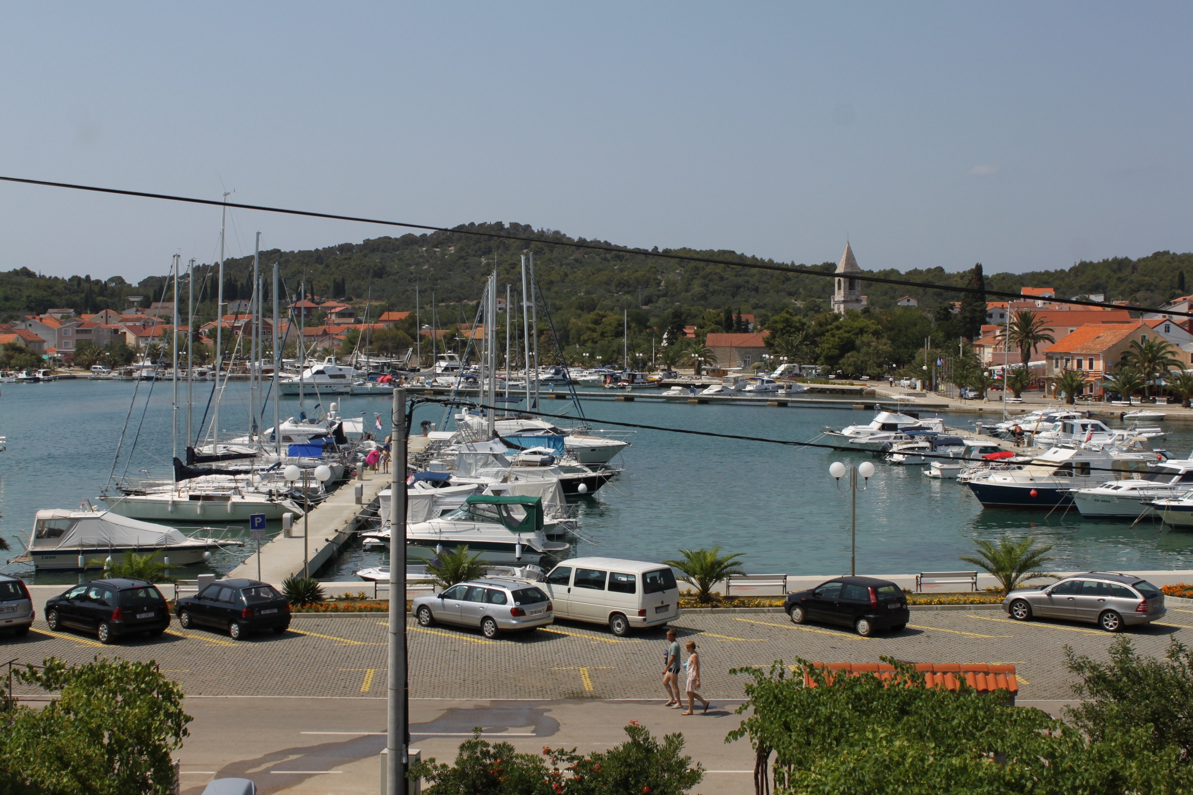 Three bedroom apartment with terrace and sea view Kukljica, Ugljan  A-a