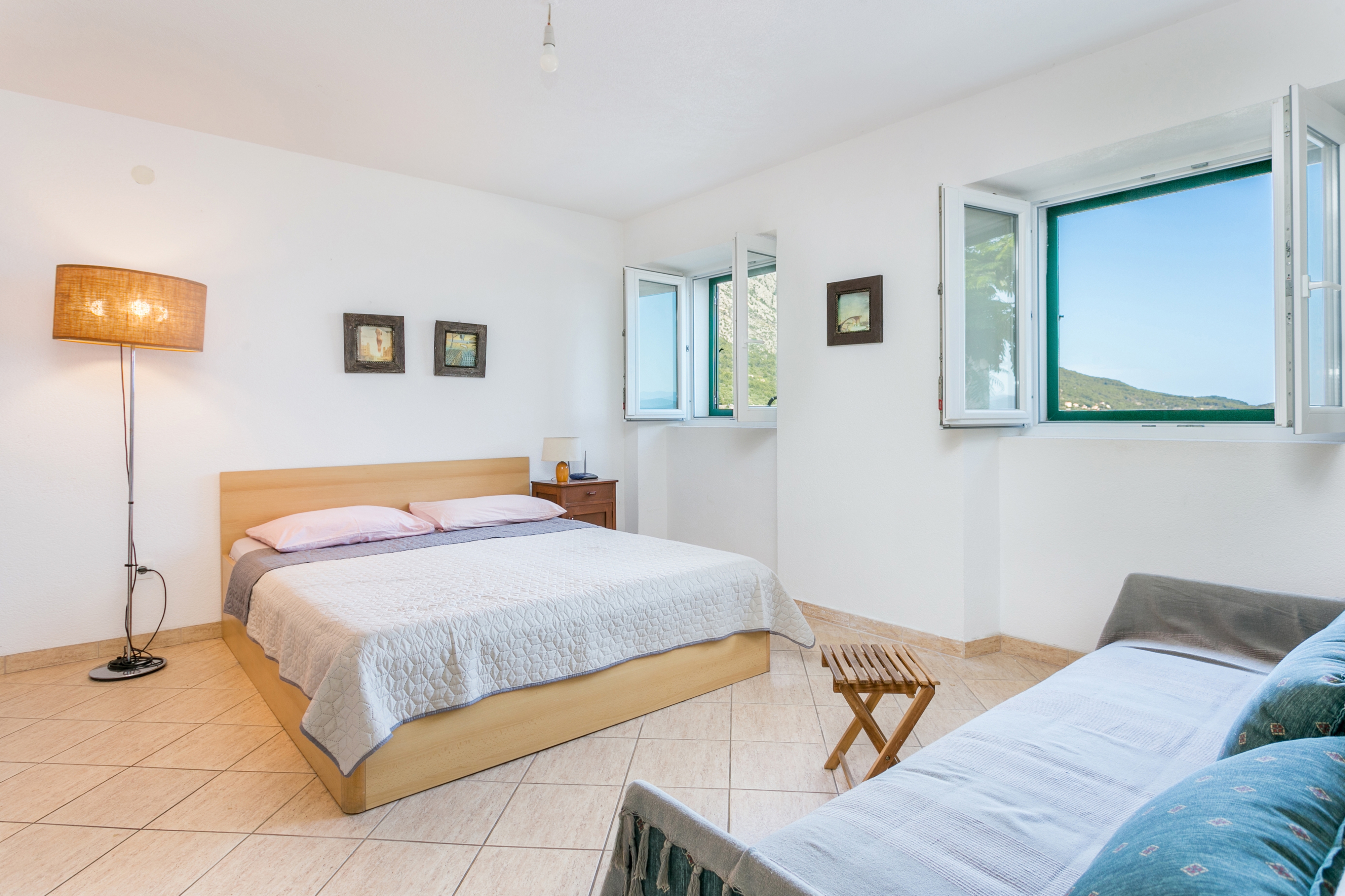 Two bedroom house with terrace and sea view Igrane, Makarska  K