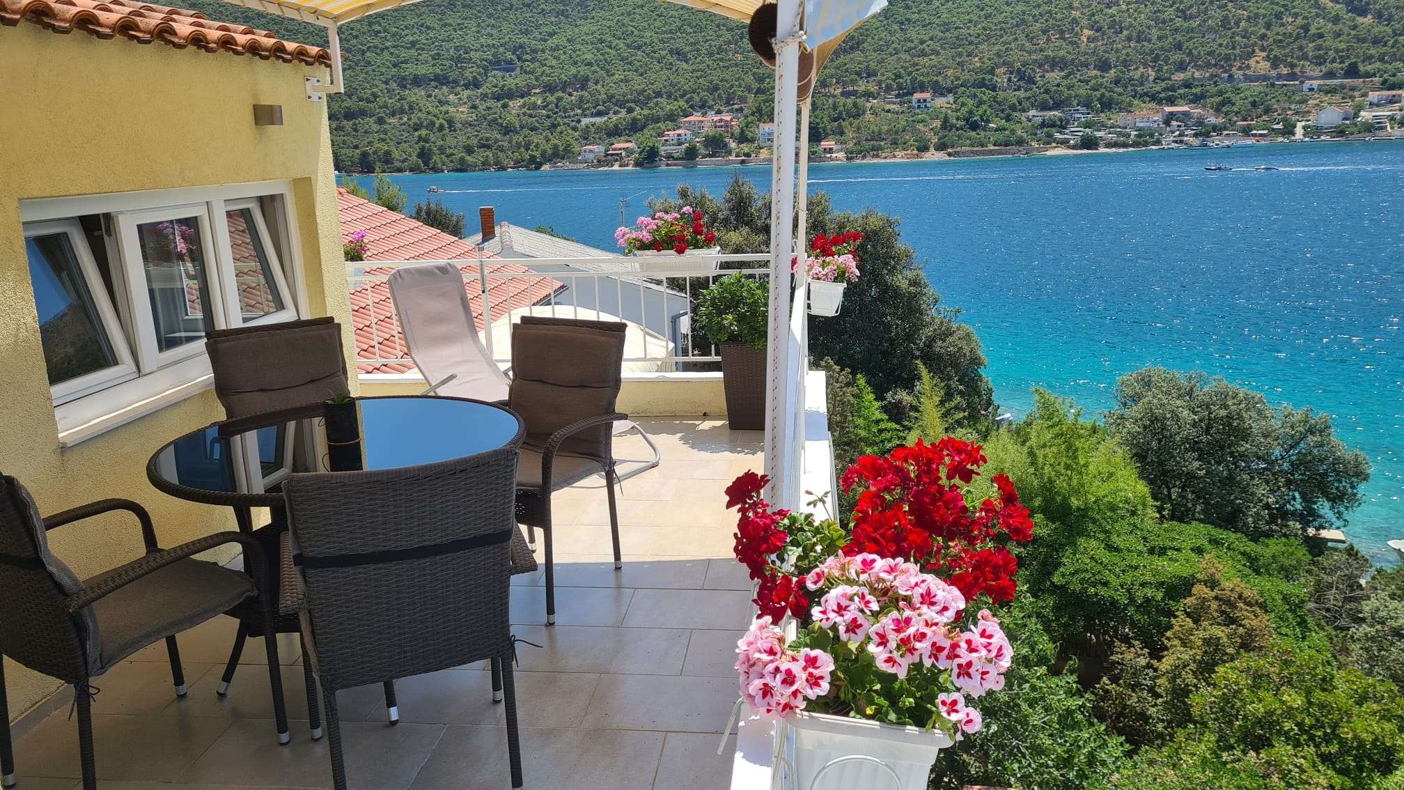 Two bedroom apartment near beach Grebaštica, Šibenik  A-a