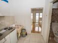 Kitchen Omiš, Kitchen in the apartment, air condition available and WiFi.