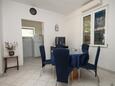Dining room Pasadur, Dining room in the apartment, air condition available, (pet friendly) and WiFi.