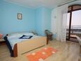 Kali, Ložnice 2 v ubytování typu apartment, domácí mazlíčci povoleni a WiFi.