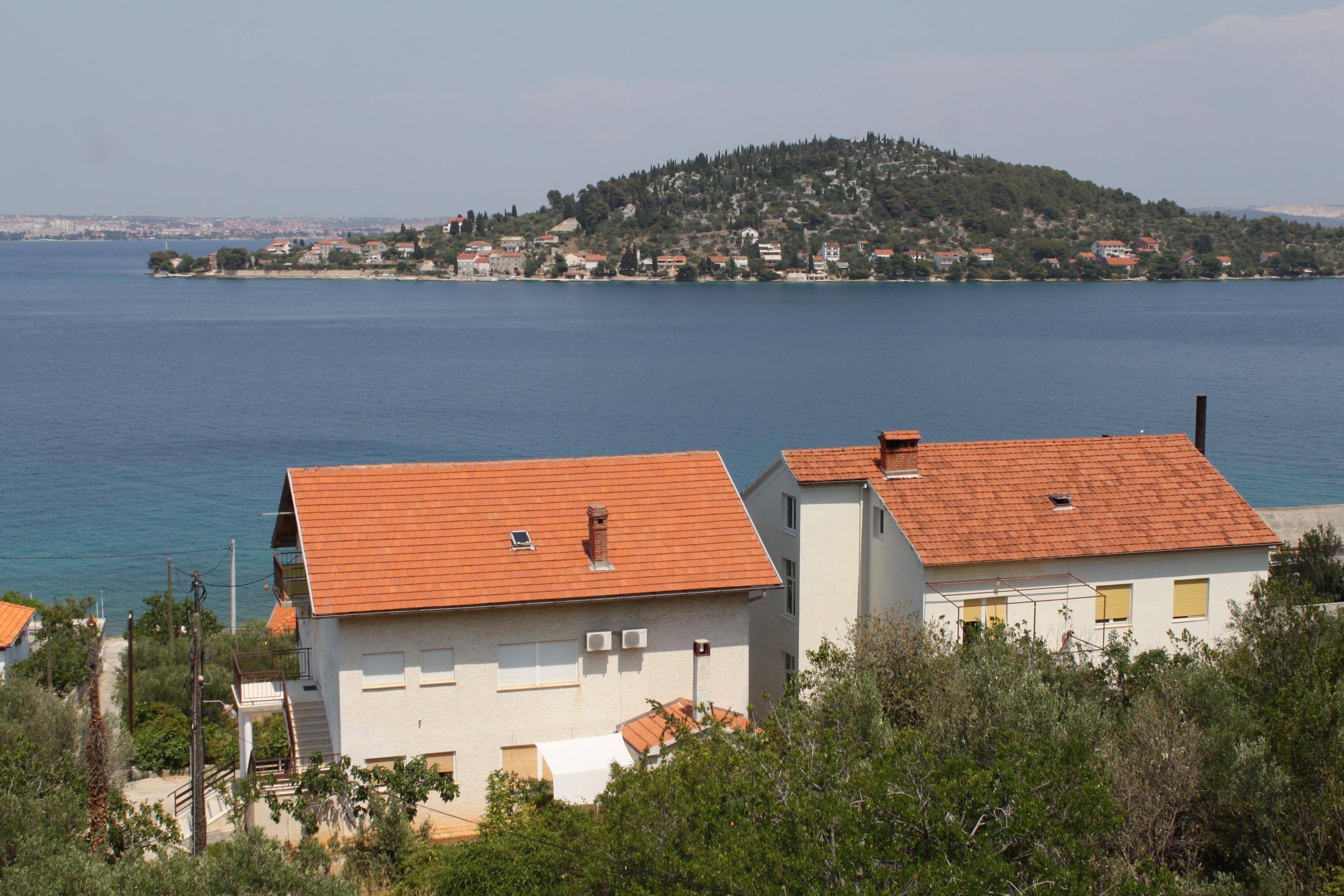 One bedroom apartment with terrace and sea view Kali, Ugljan  A-b