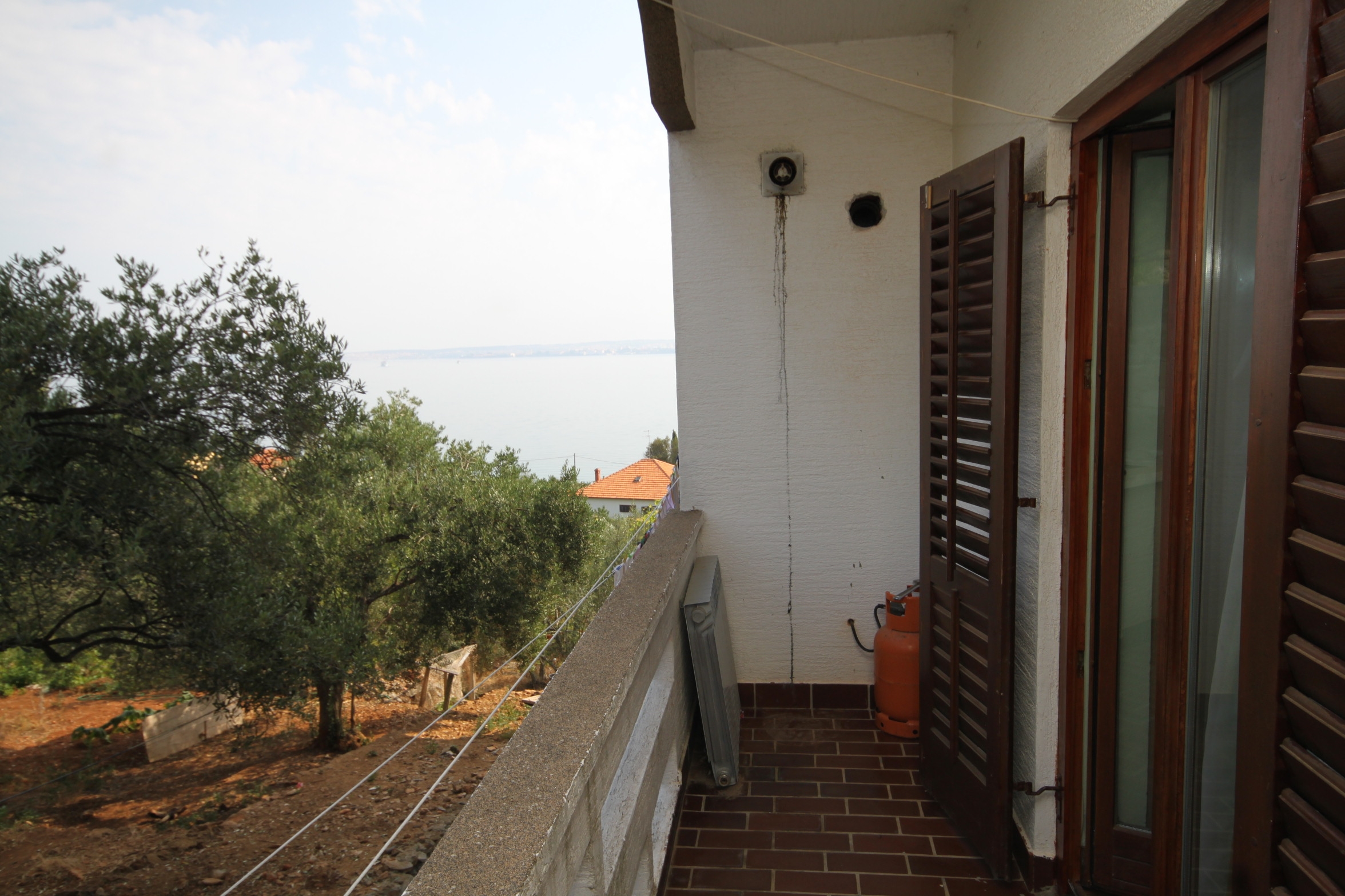 Three bedroom apartment with terrace and sea view Kali, Ugljan  A-c