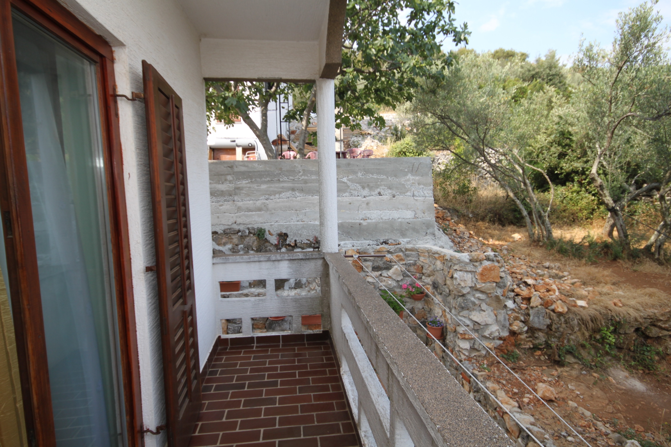 Three bedroom apartment with terrace and sea view Kali, Ugljan  A-c