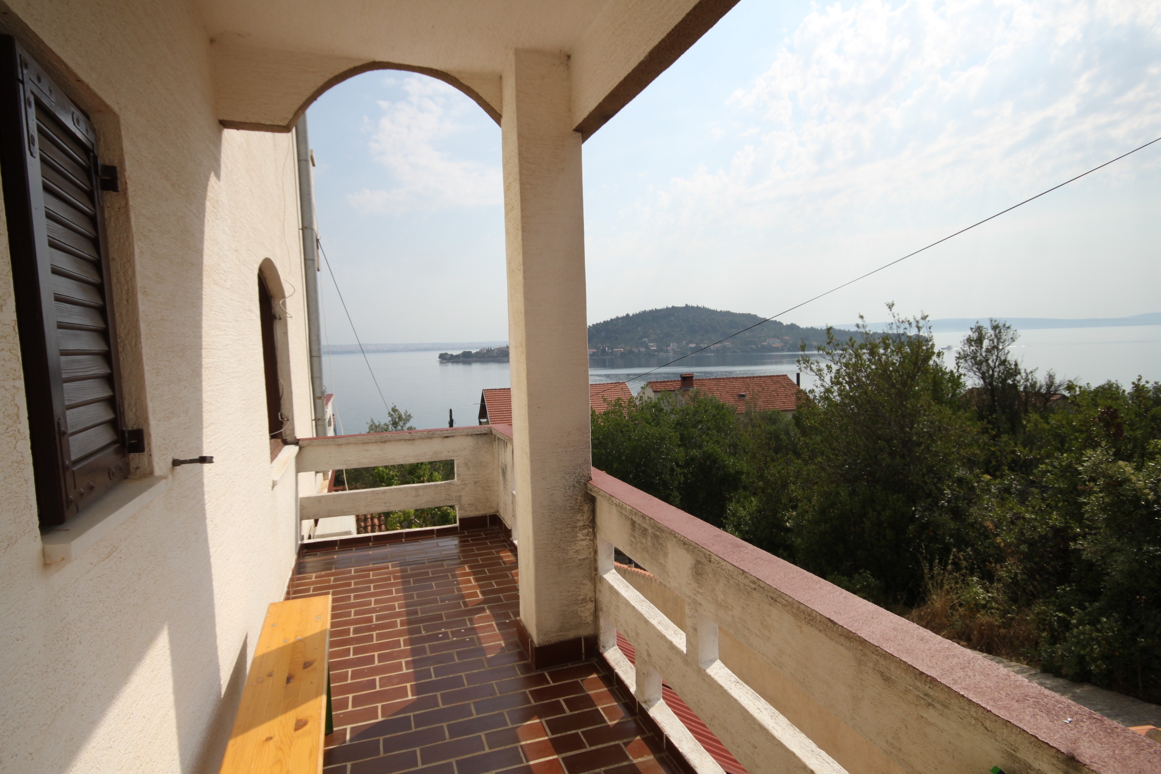 Three bedroom apartment with terrace and sea view Kali, Ugljan  A-c