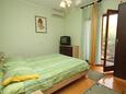 Kali, Dormitorio 1 in the apartment, air condition available y WiFi.