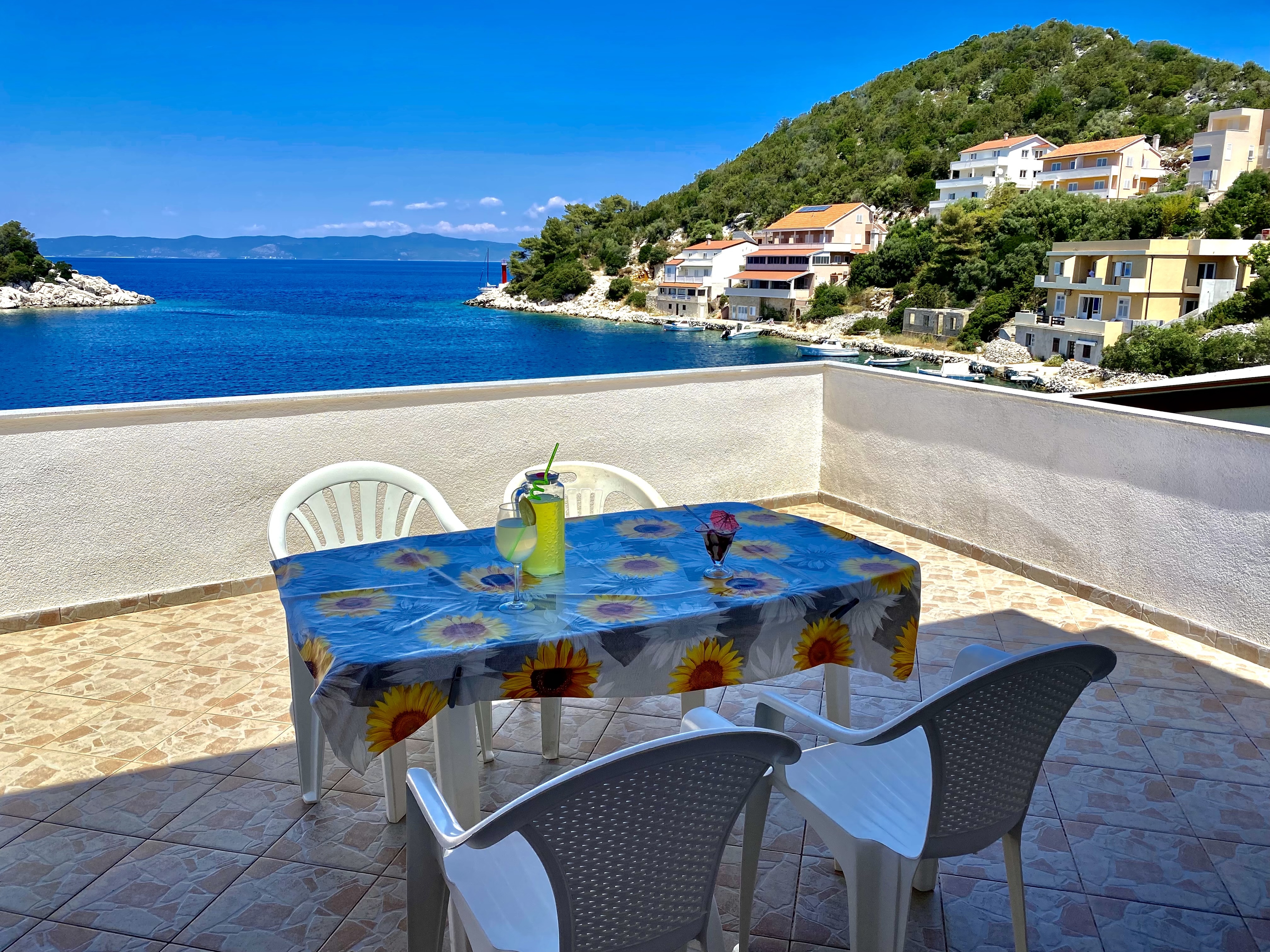 One bedroom apartment near beach Zaklopatica, Lastovo (A-8342-b) One bedroom apartment near beach Zaklopatica, Lastovo (A-8342-b)