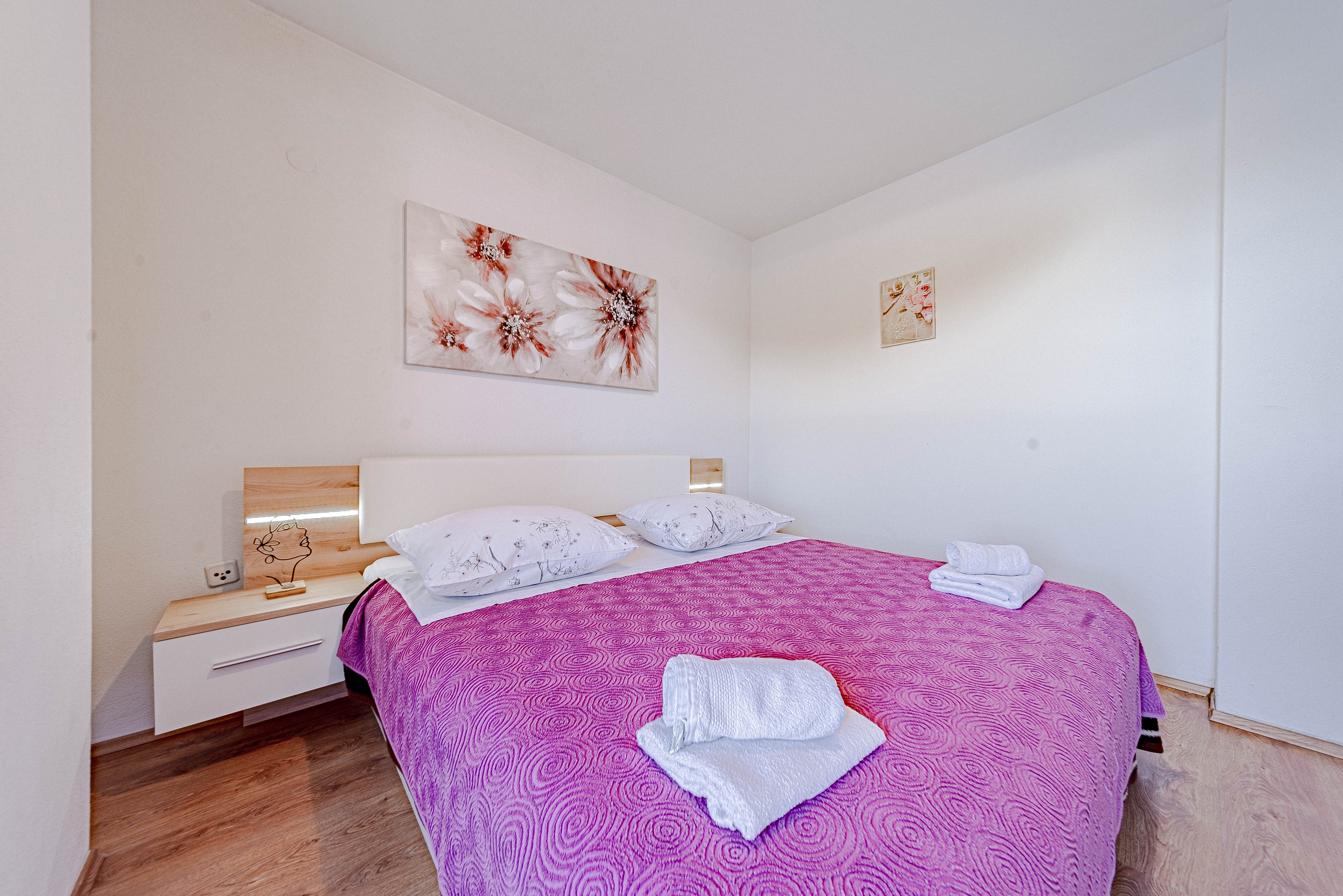 One bedroom apartment near beach Zaklopatica, Lastovo  A-c
