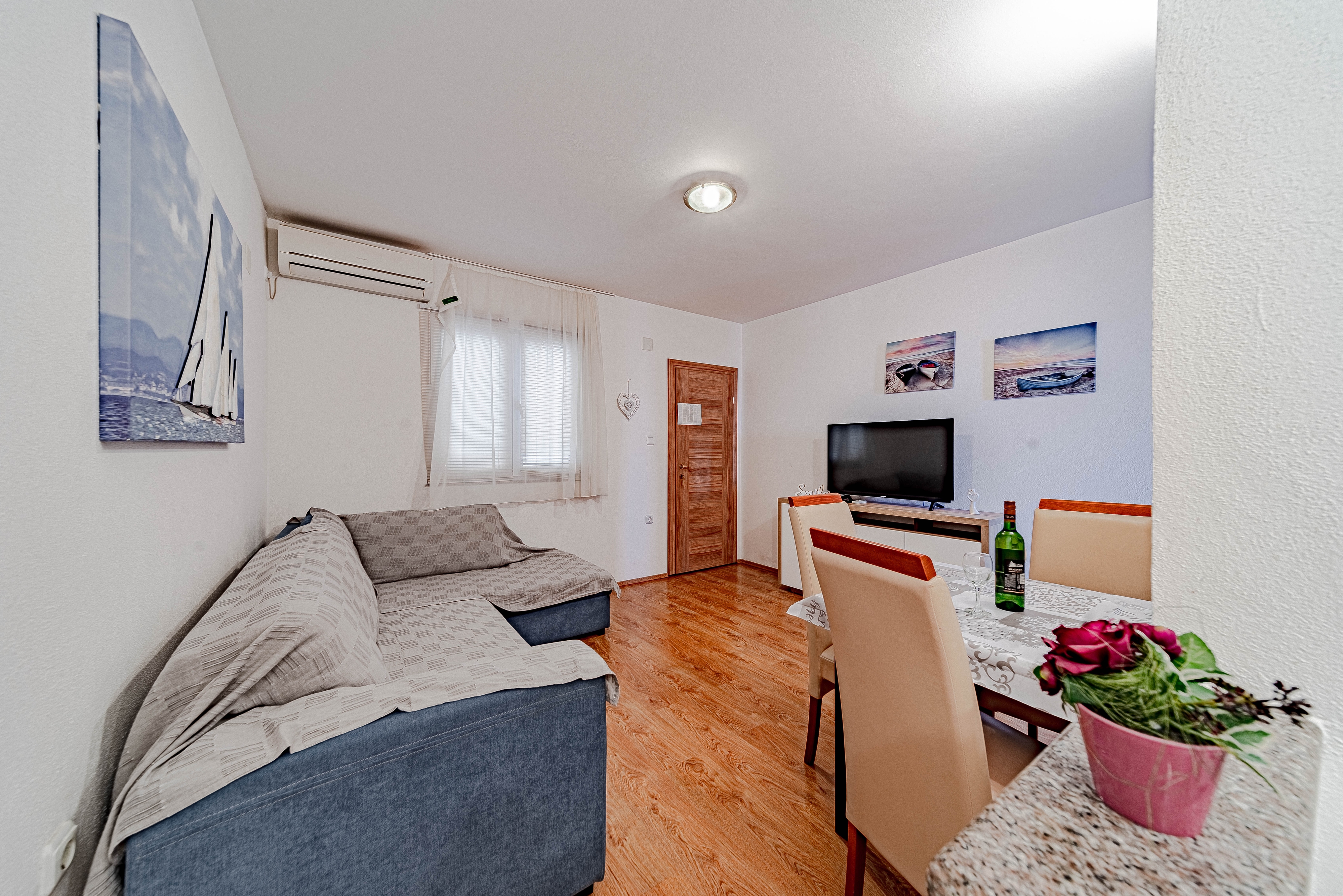 One bedroom apartment near beach Zaklopatica, Lastovo (A-8342-d) One bedroom apartment near beach Zaklopatica, Lastovo (A-8342-d)