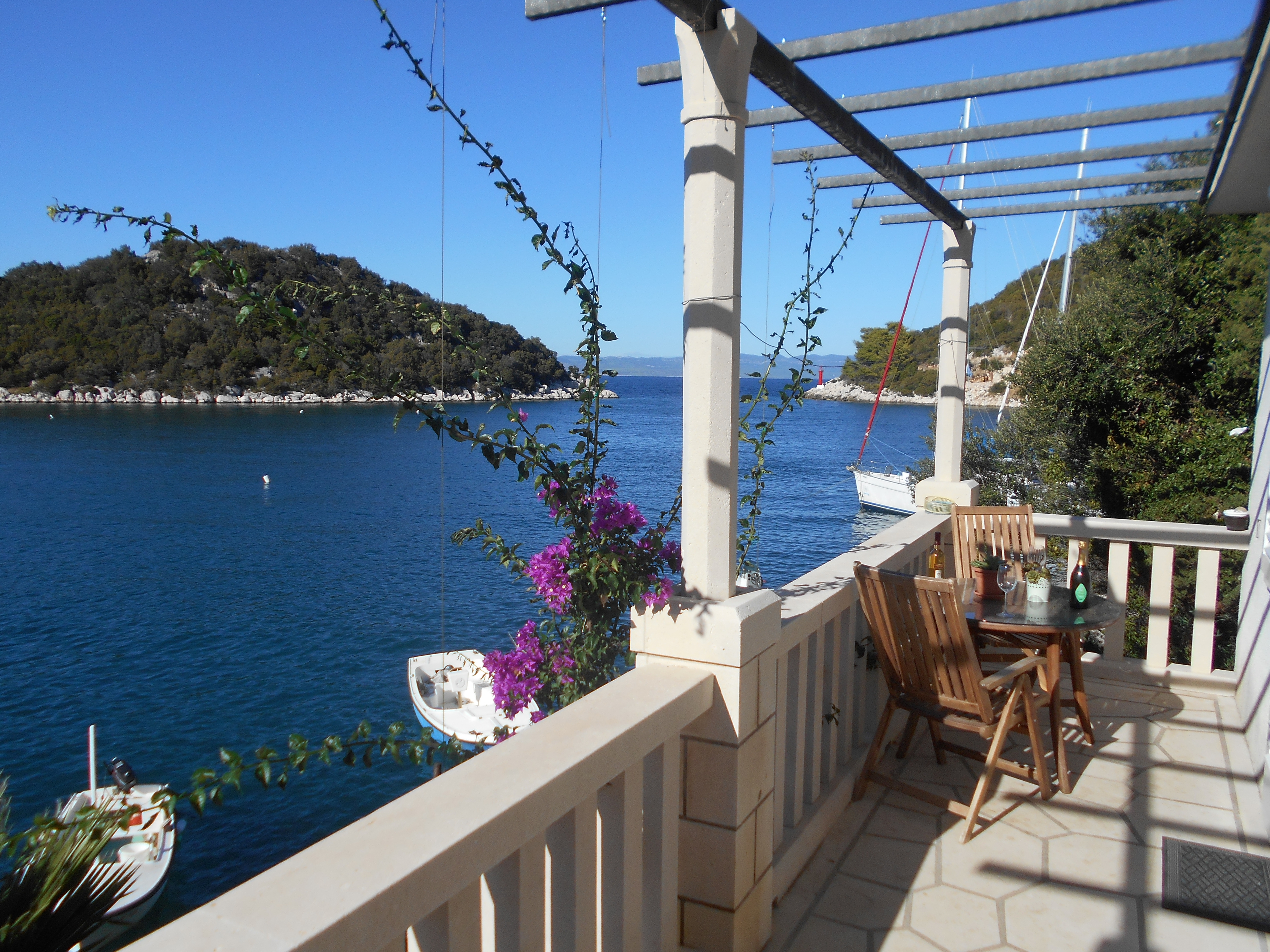 Top Lastovo Zaklopatica Top Lastovo Zaklopatica