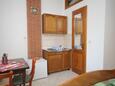 Zaklopatica, Cocina in the studio-apartment, (pet friendly) y WiFi.
