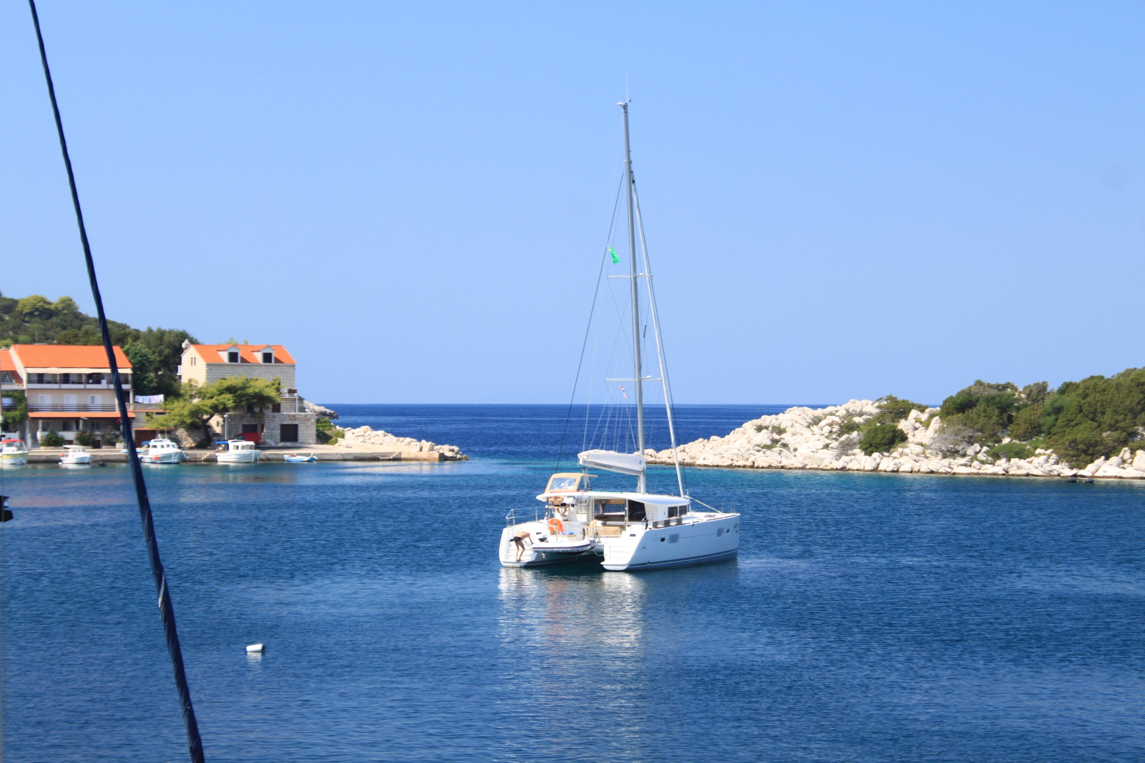 One bedroom apartment near beach Zaklopatica, Lastovo  A-a