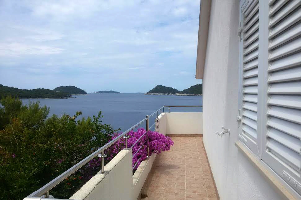Studio flat near beach Ubli, Lastovo  AS-b