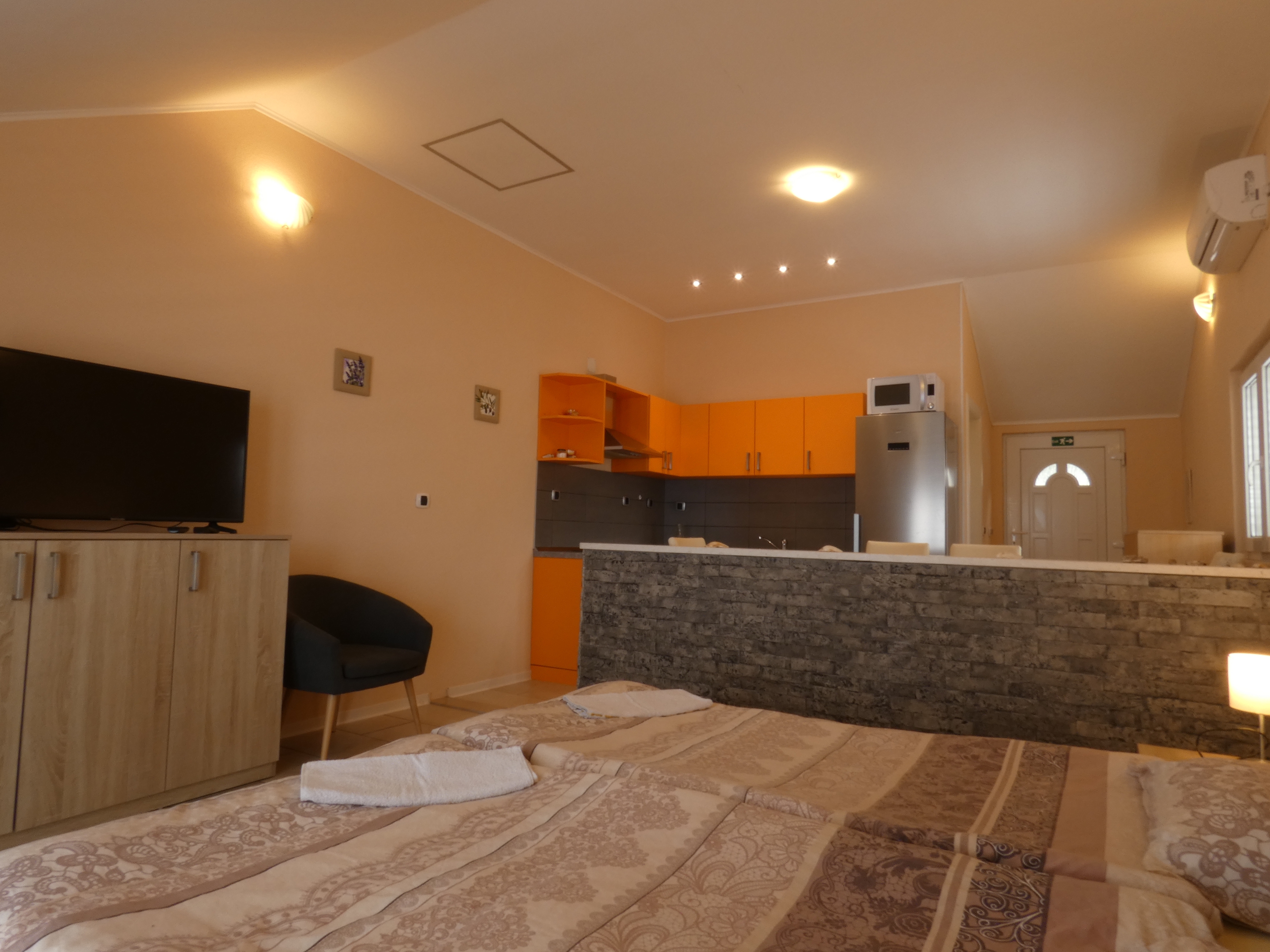 Studio flat near beach Ubli, Lastovo  AS-b