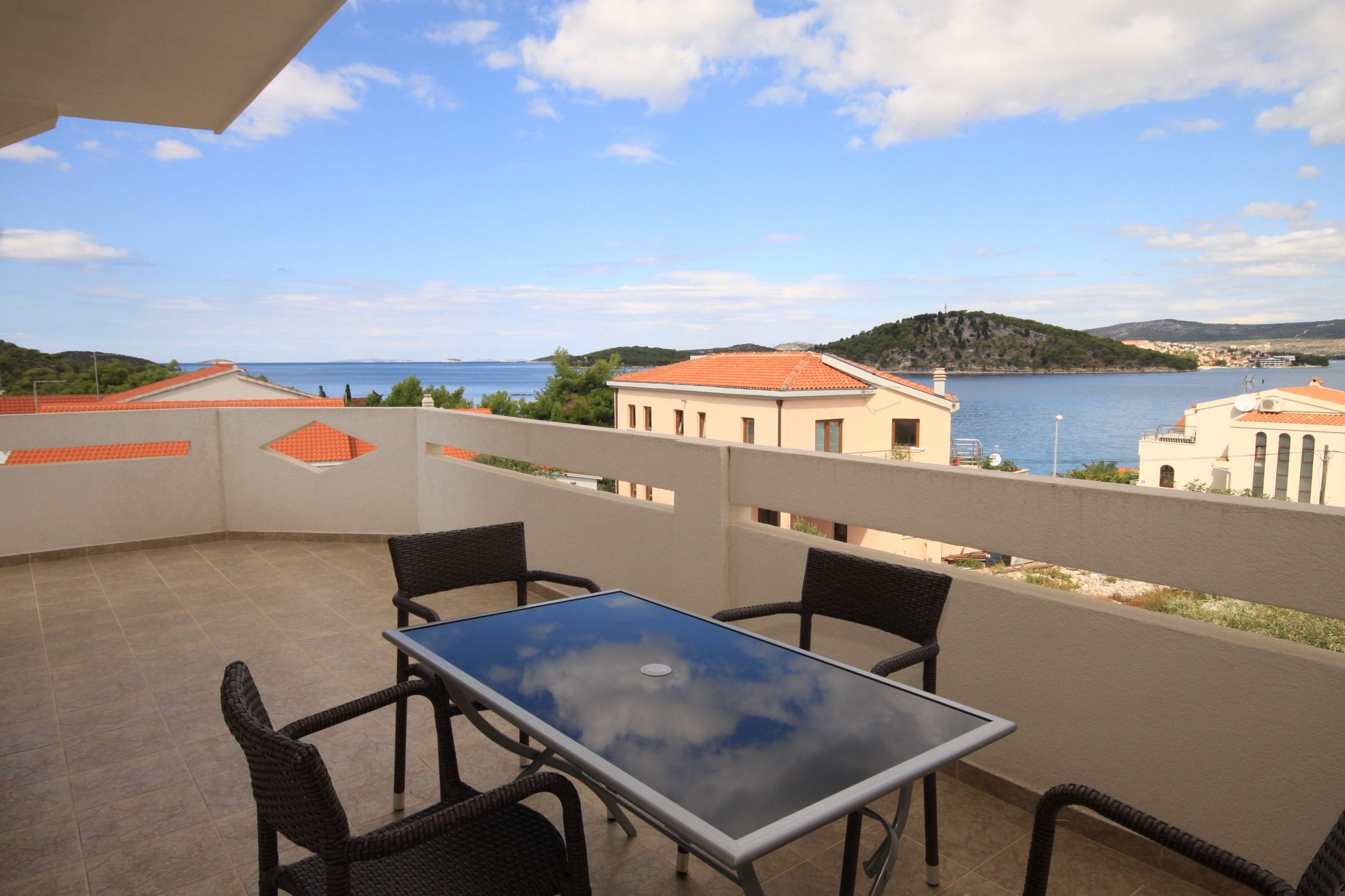 One bedroom apartment with terrace and sea view Ražanj, Rogoznica (A-8361-c) One bedroom apartment with terrace and sea view Ražanj, Rogoznica (A-8361-c)