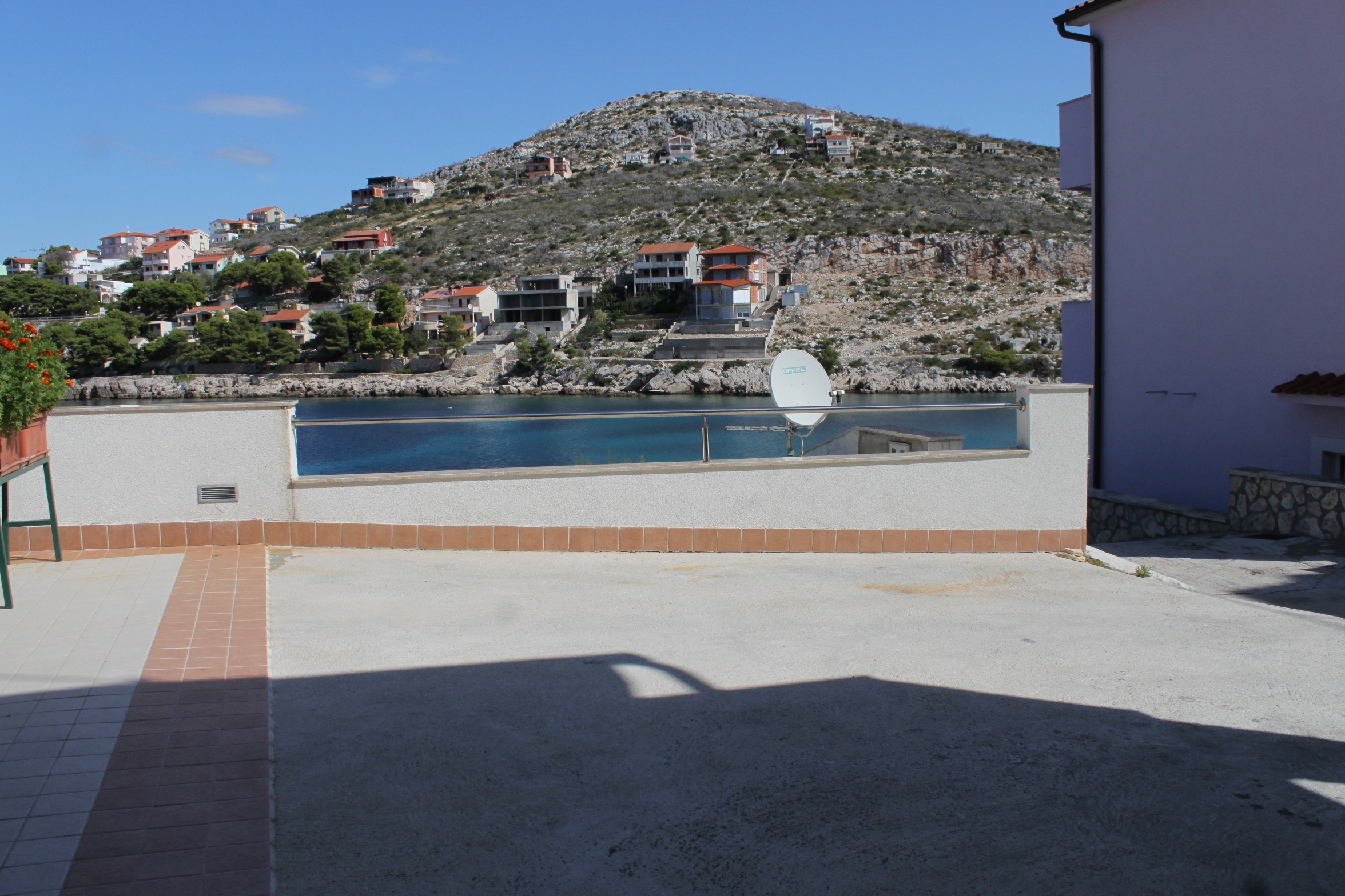 Two bedroom apartment near beach Bilo, Primošten  A-a