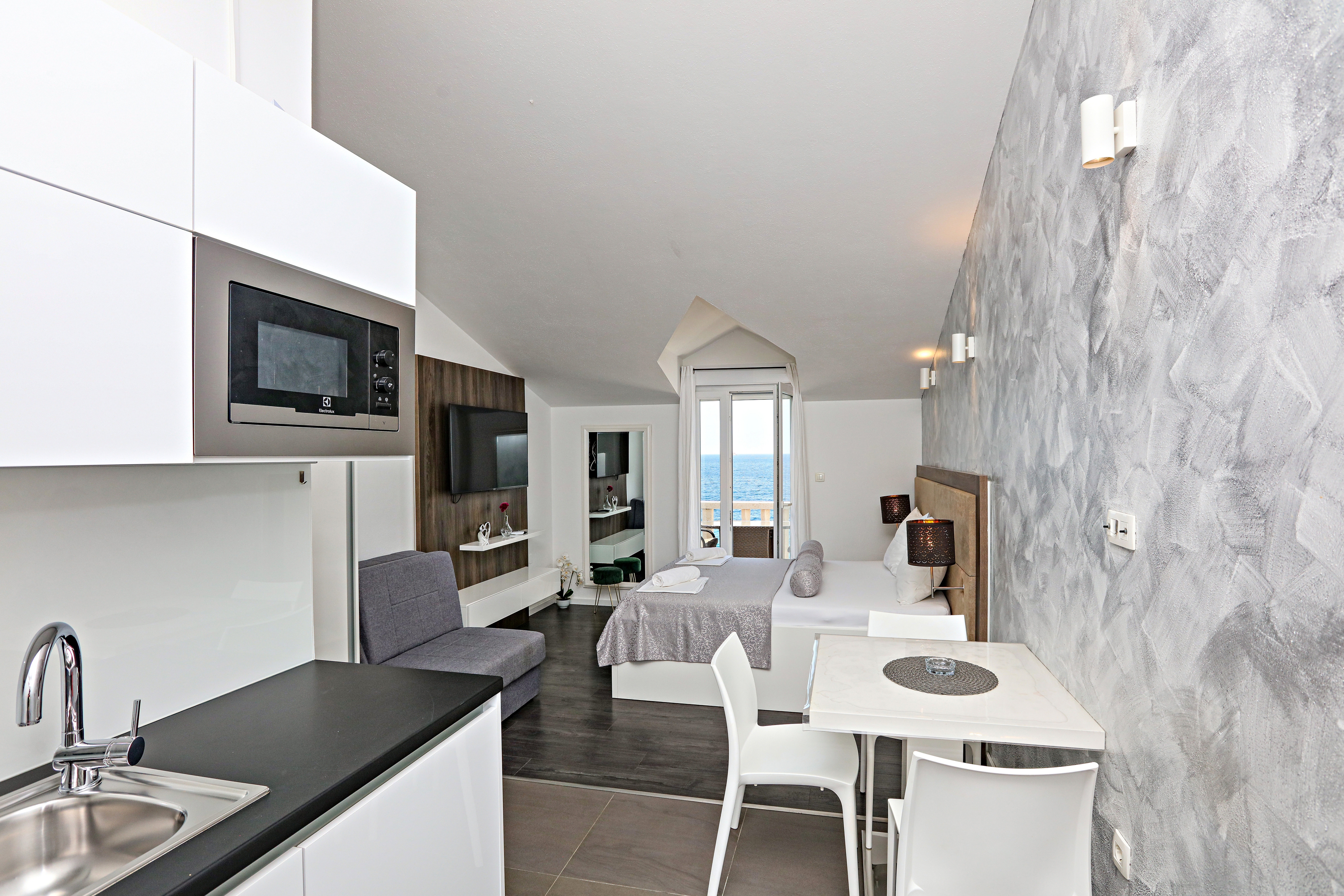 Studio flat near beach Zečevo Rtić, Rogoznica (AS-8366-a)