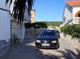 Zečevo Rtić, Rogoznica, Parking lot 8366 - Apartments near sea with pebble beach.