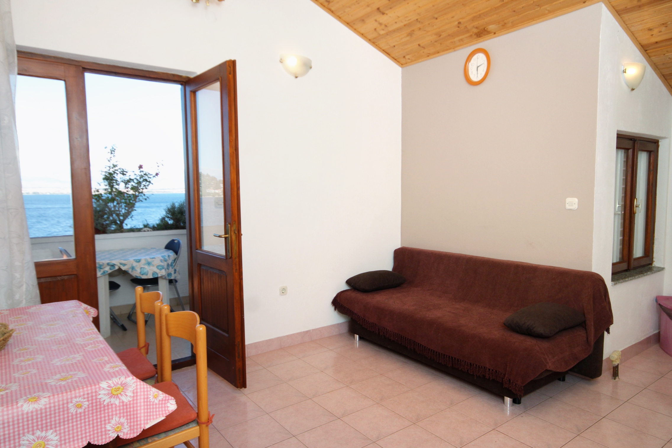 One bedroom apartment near beach Kali, Ugljan (A-837-b) One bedroom apartment near beach Kali, Ugljan (A-837-b)