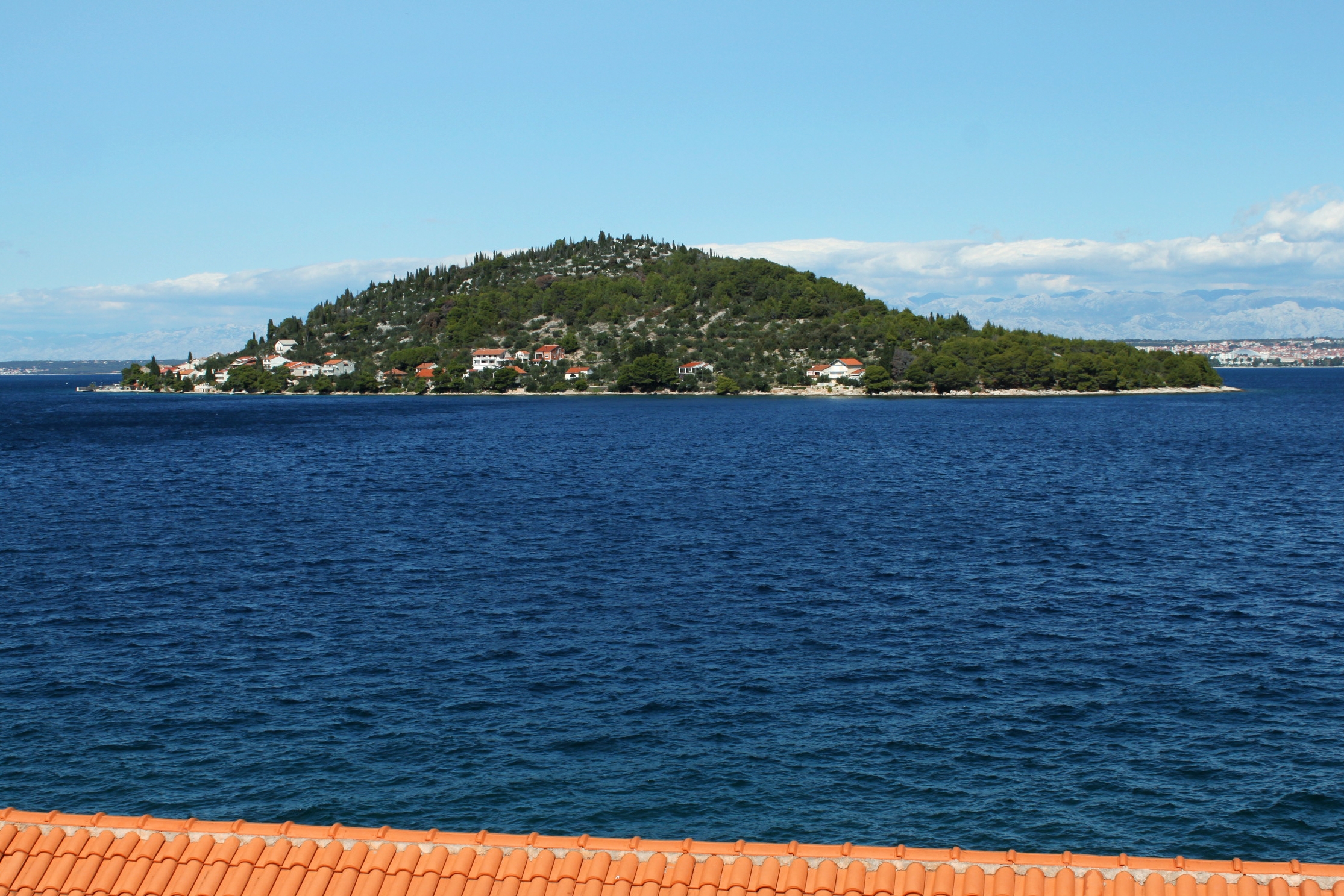 One bedroom apartment near beach Kali, Ugljan  A-b
