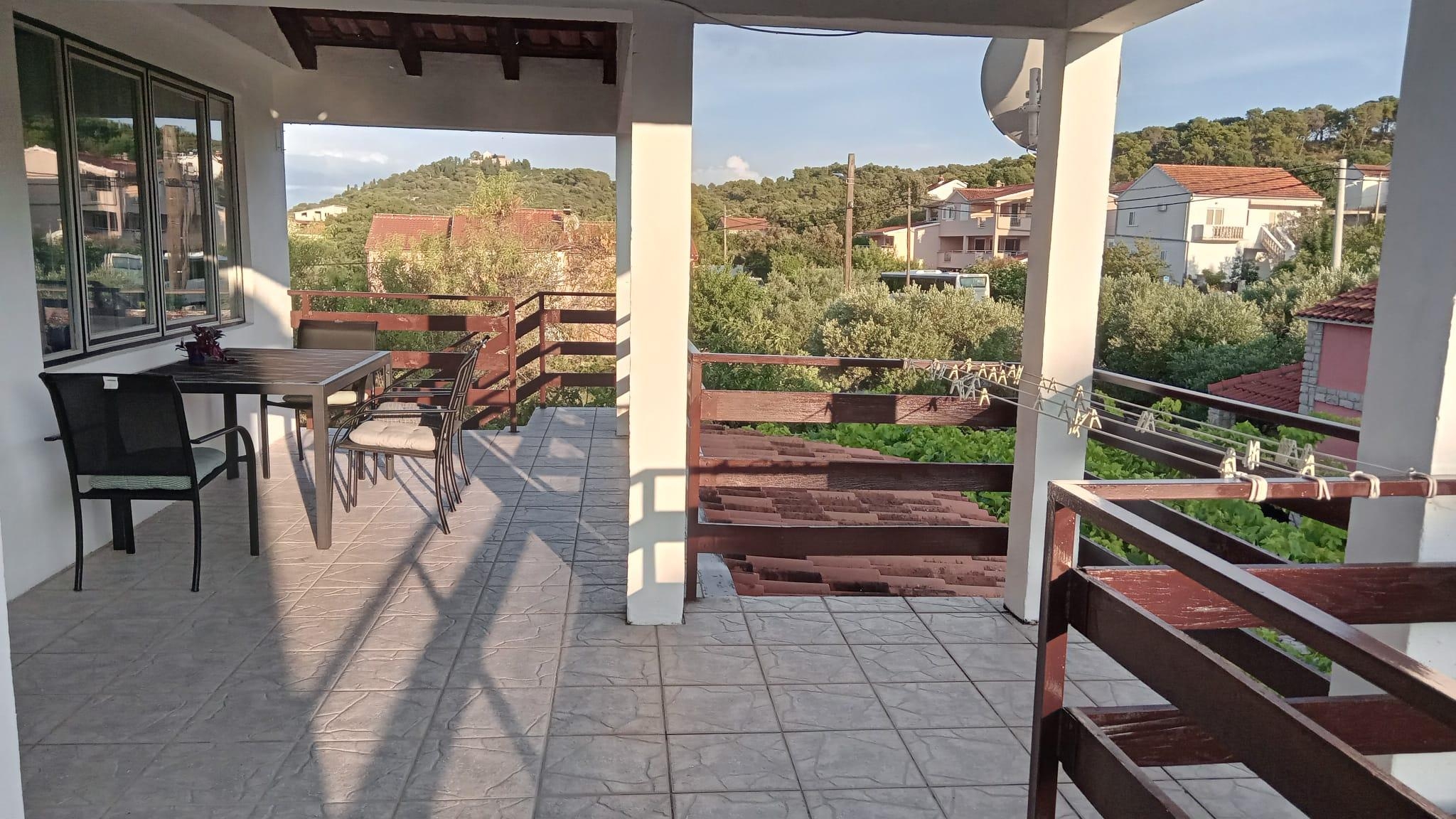 Two bedroom apartment with terrace Kraj, Pašman (A-8372-b)