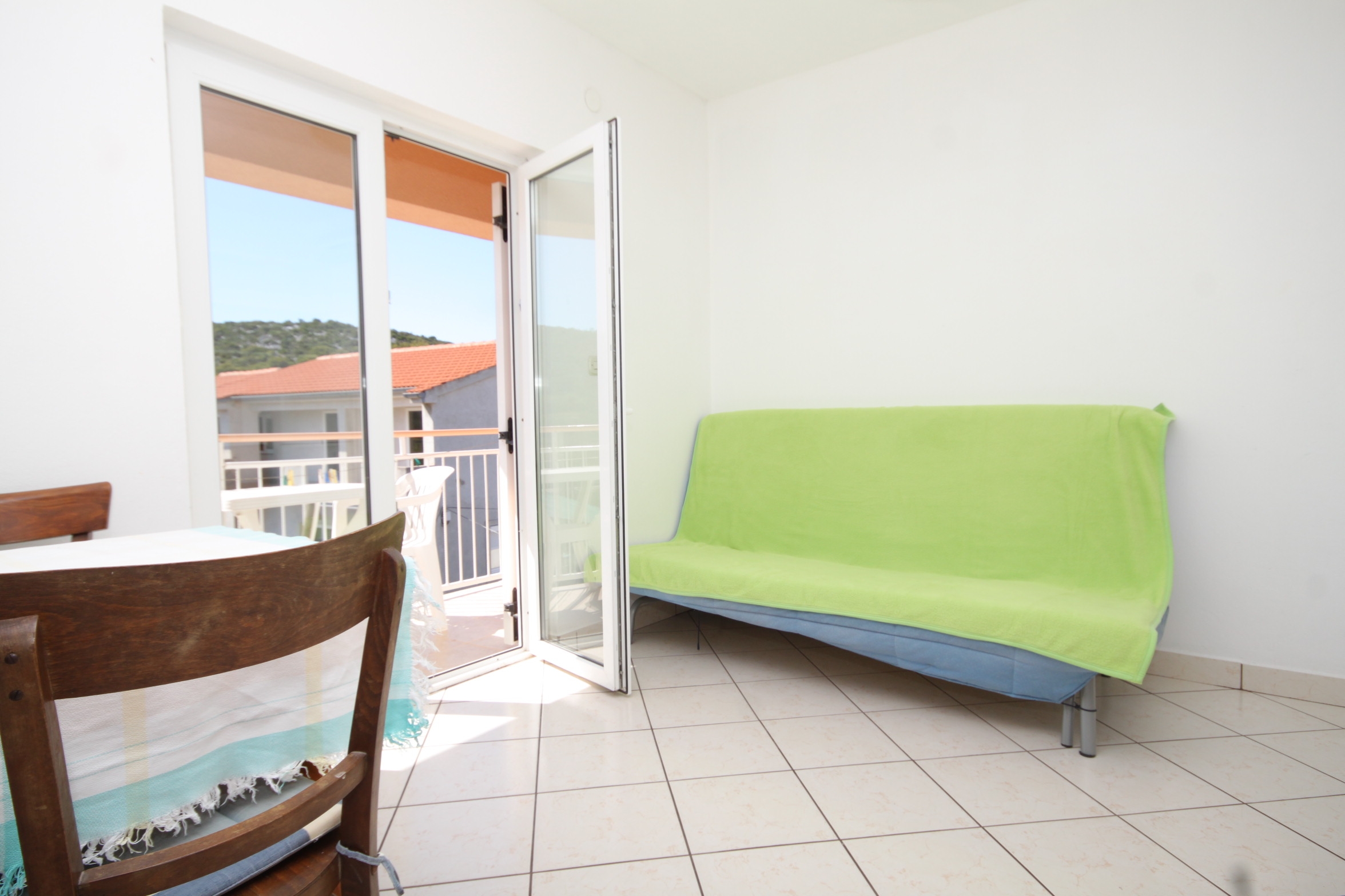 One bedroom apartment near beach Tkon, Pašman (A-8377-c) One bedroom apartment near beach Tkon, Pašman (A-8377-c)