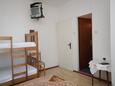 Tkon, Ložnice v ubytování typu room, s klimatizací a WiFi.