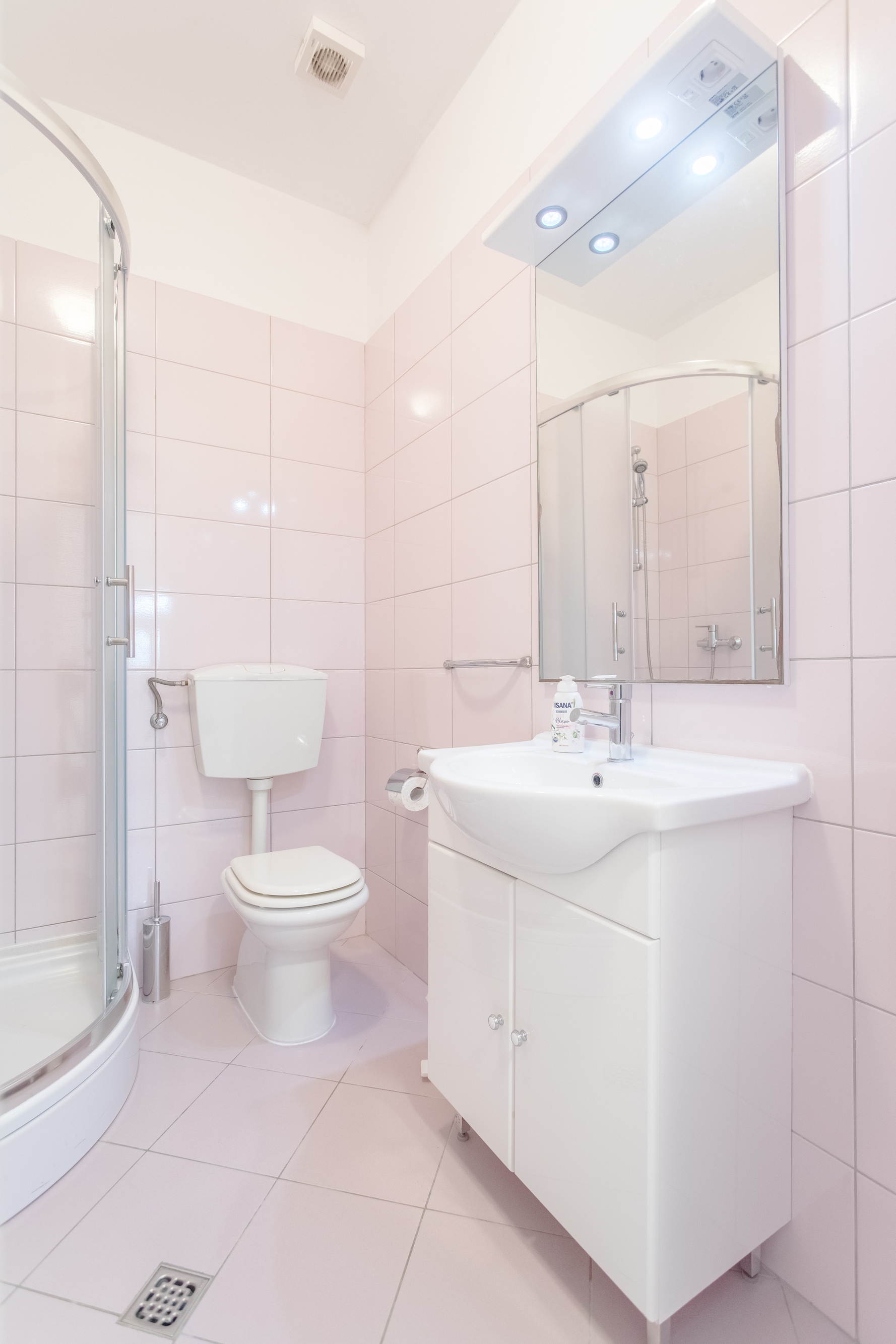 One bedroom apartment near beach Duće, Omiš  A-a