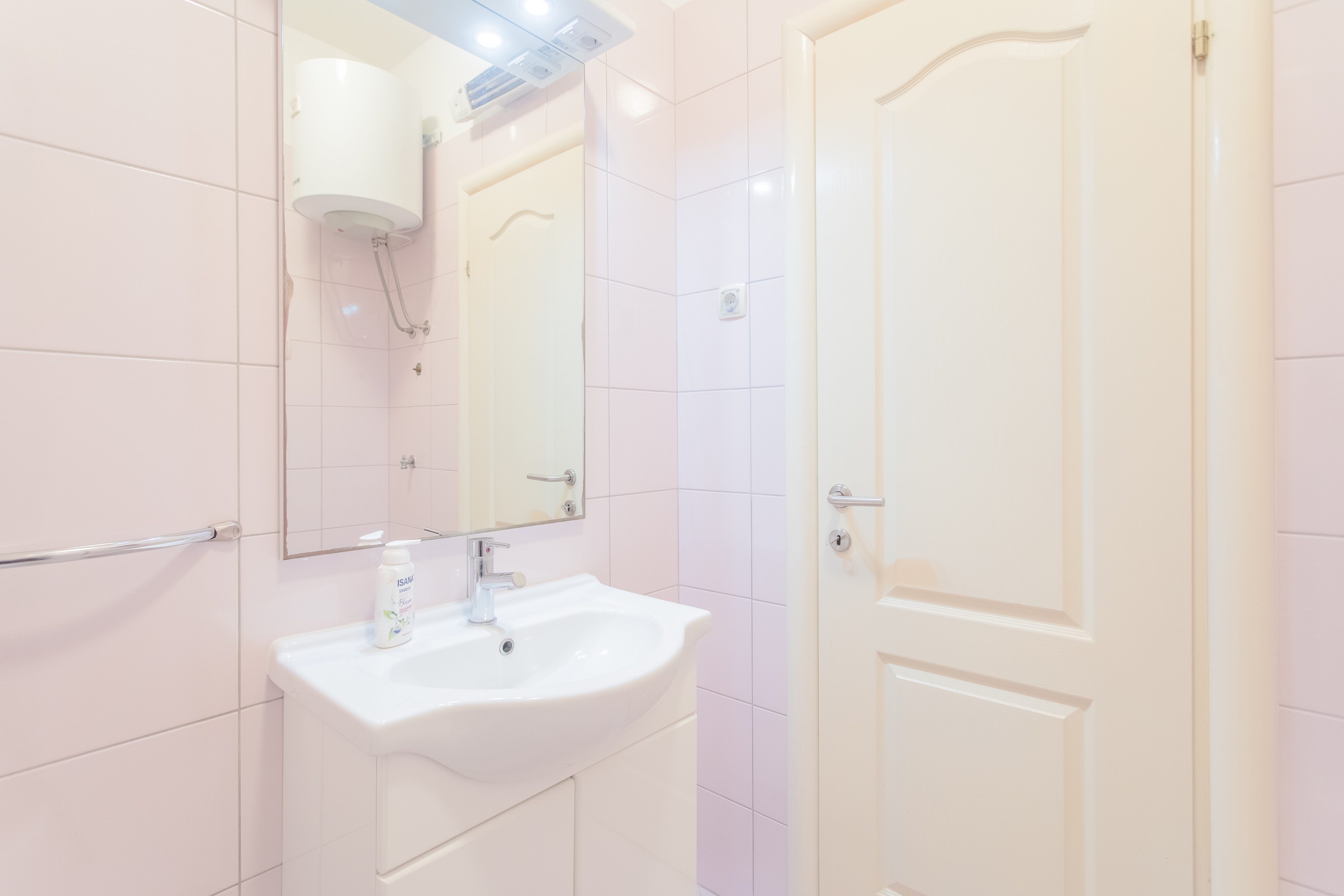One bedroom apartment near beach Duće, Omiš  A-a
