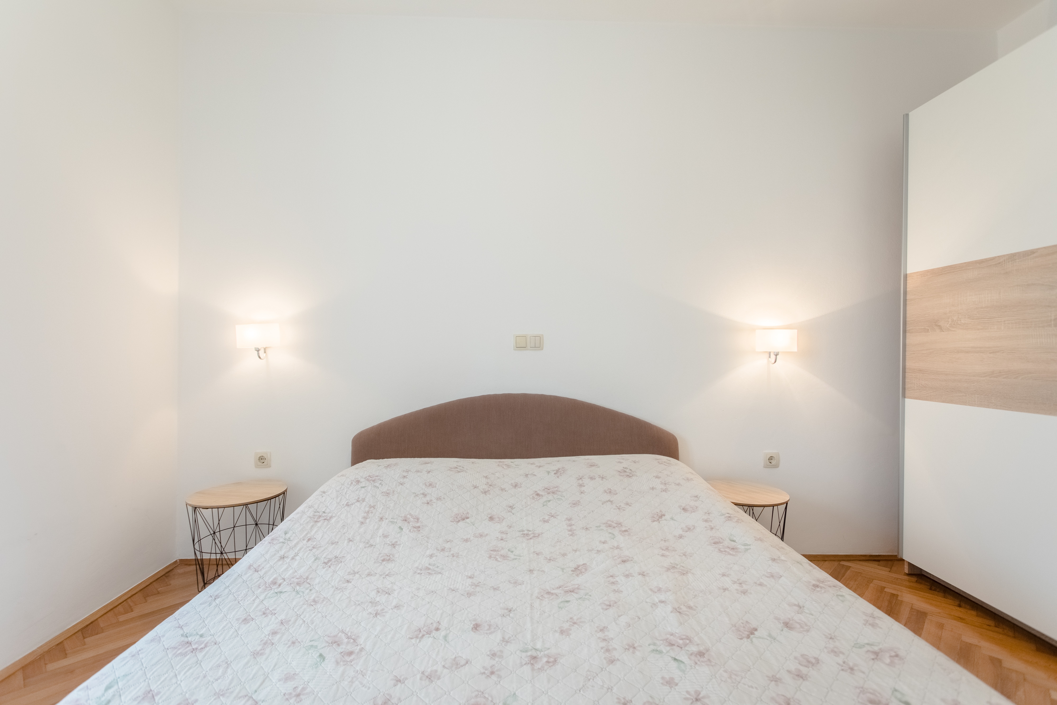 One bedroom apartment near beach Duće, Omiš  A-a