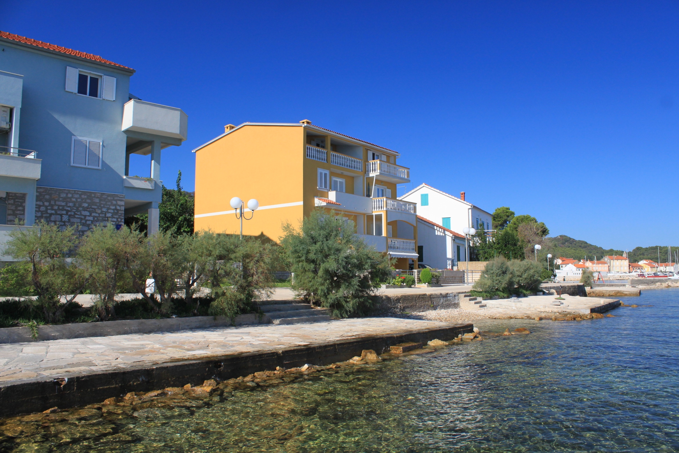Three bedroom apartment near beach Preko, Ugljan  A-c