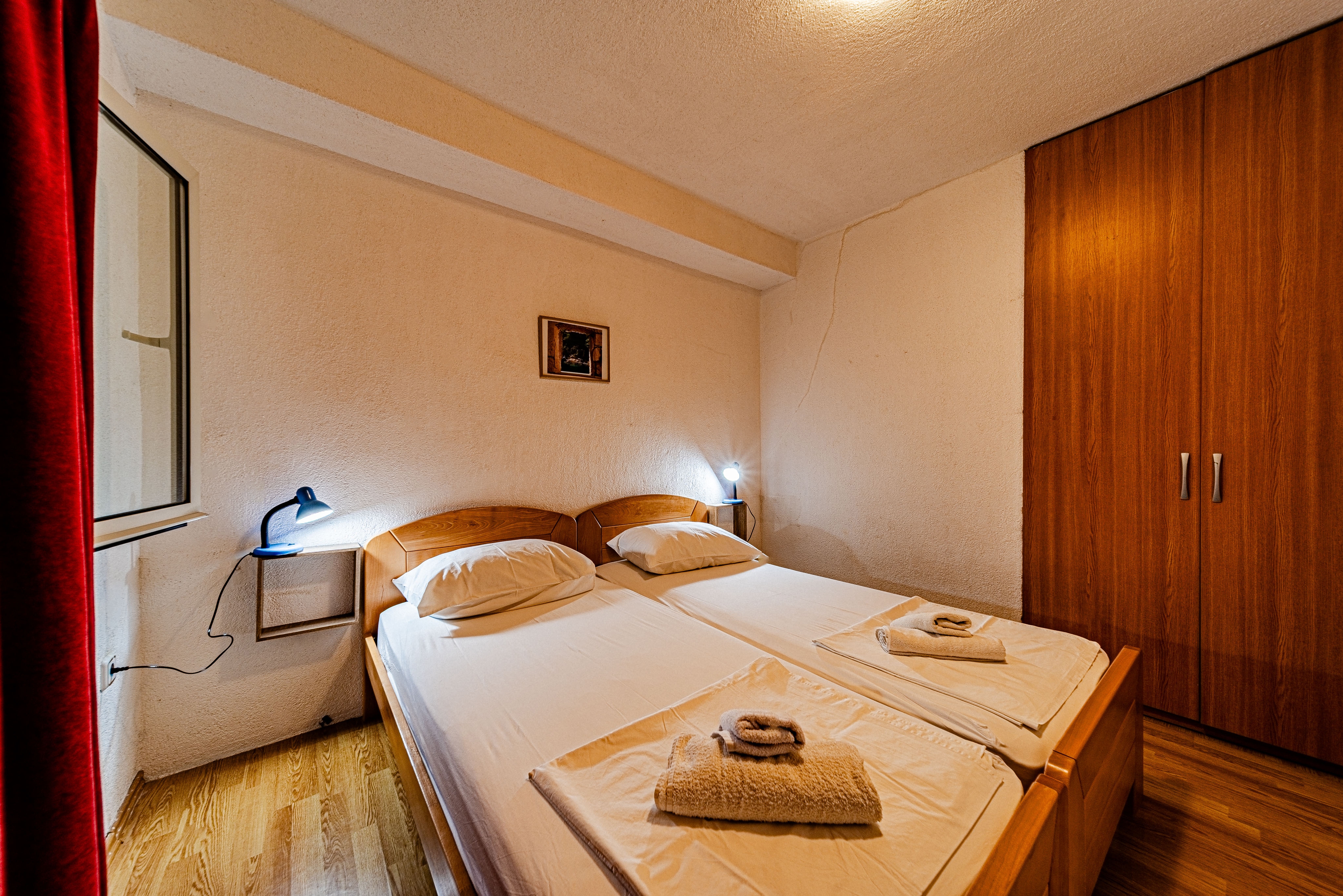 Two bedroom apartment near beach Pasadur, Lastovo  A-a
